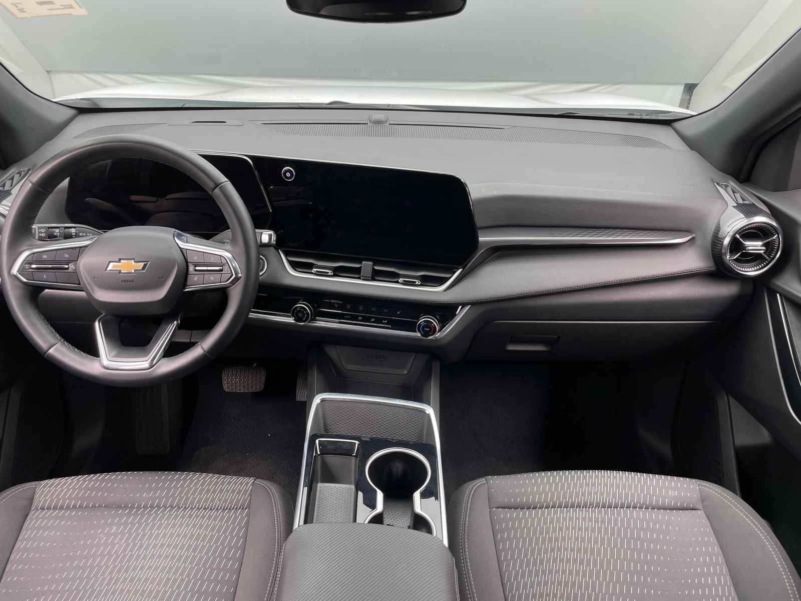 Thumbnail: 2025 Chevrolet Equinox - 3