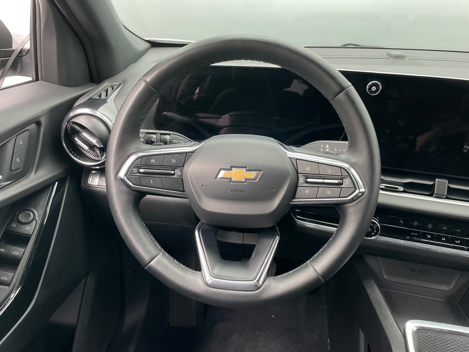 Thumbnail: 2025 Chevrolet Equinox - 5