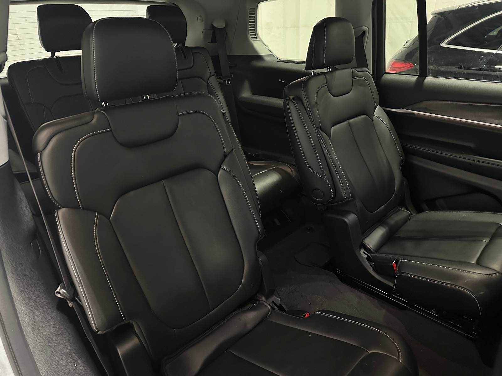 Thumbnail: 2022 Jeep Grand Cherokee L - 5