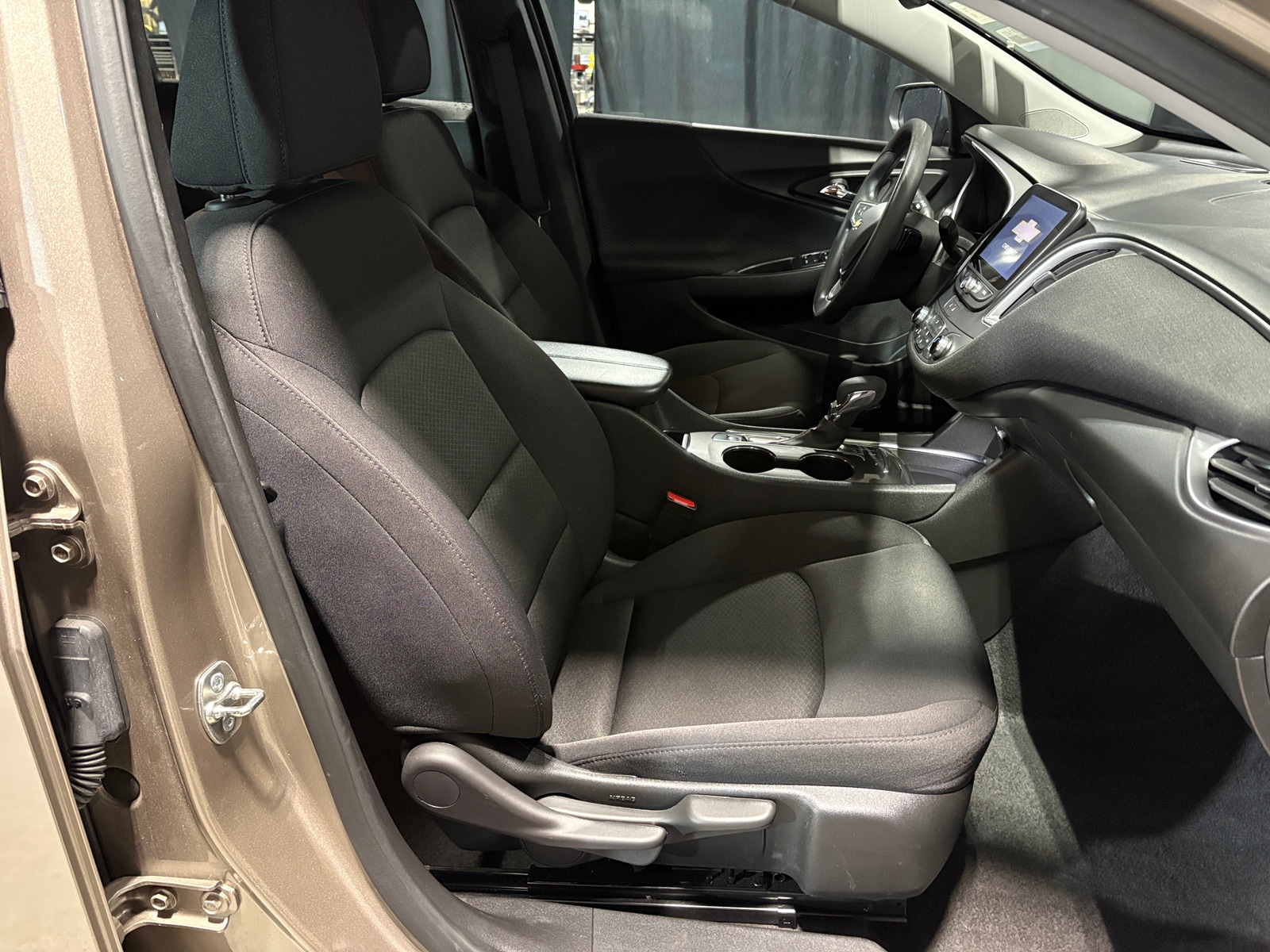 Thumbnail: 2024 Chevrolet Malibu - 2