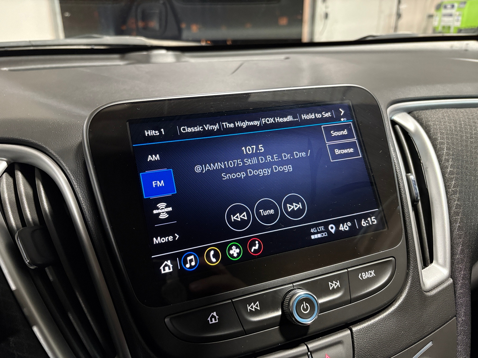 Thumbnail: 2024 Chevrolet Malibu - 4