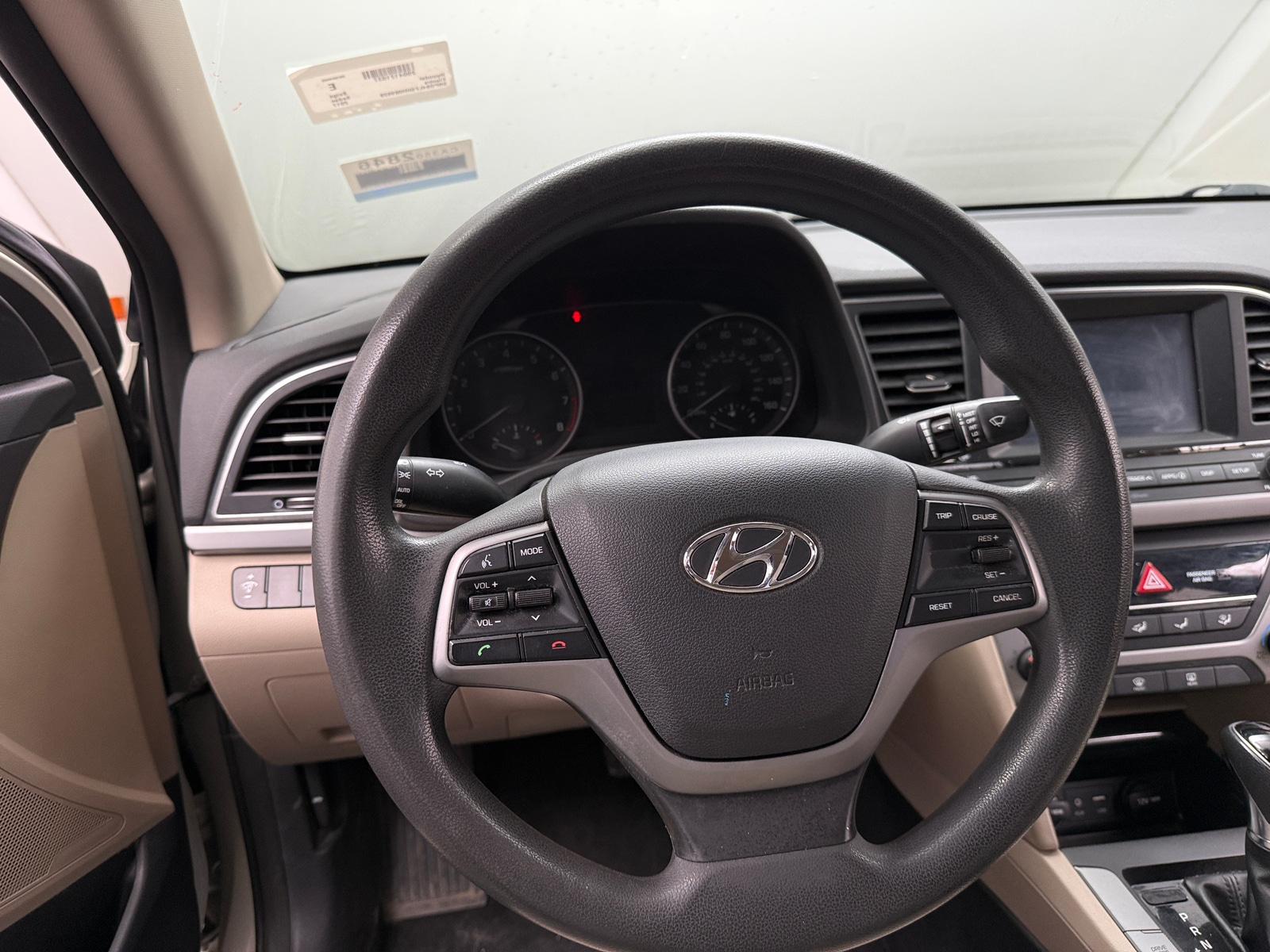 Thumbnail: 2017 Hyundai Elantra - 5