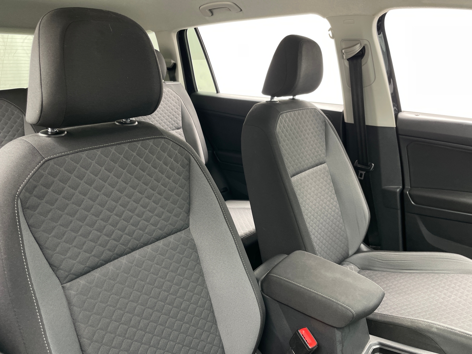 Thumbnail: 2019 Volkswagen Tiguan - 2