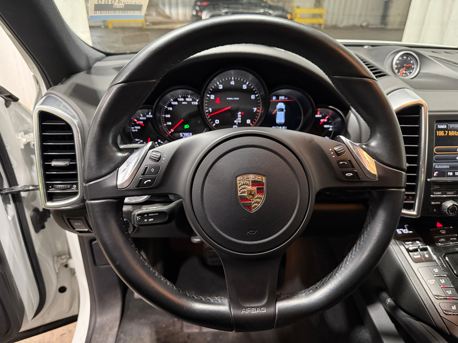 Thumbnail: 2014 Porsche Cayenne - 4
