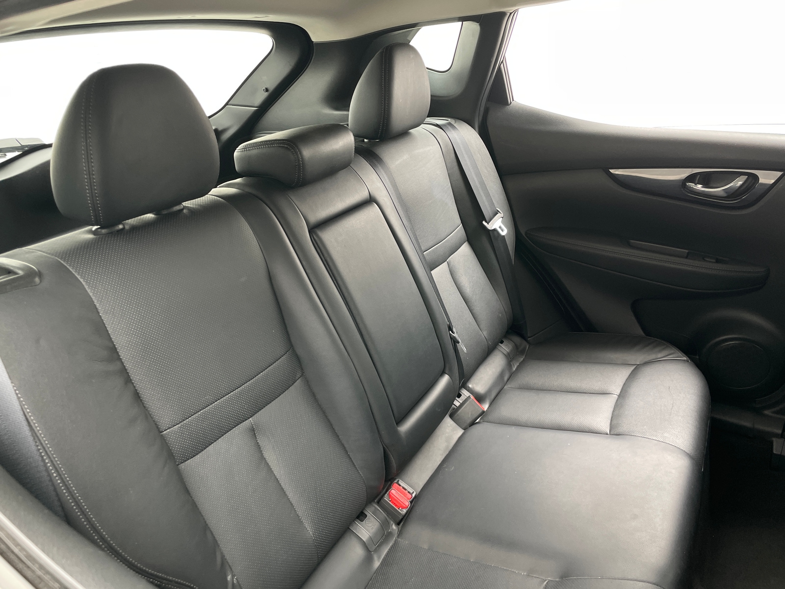 Thumbnail: 2017 Nissan Rogue Sport - 5