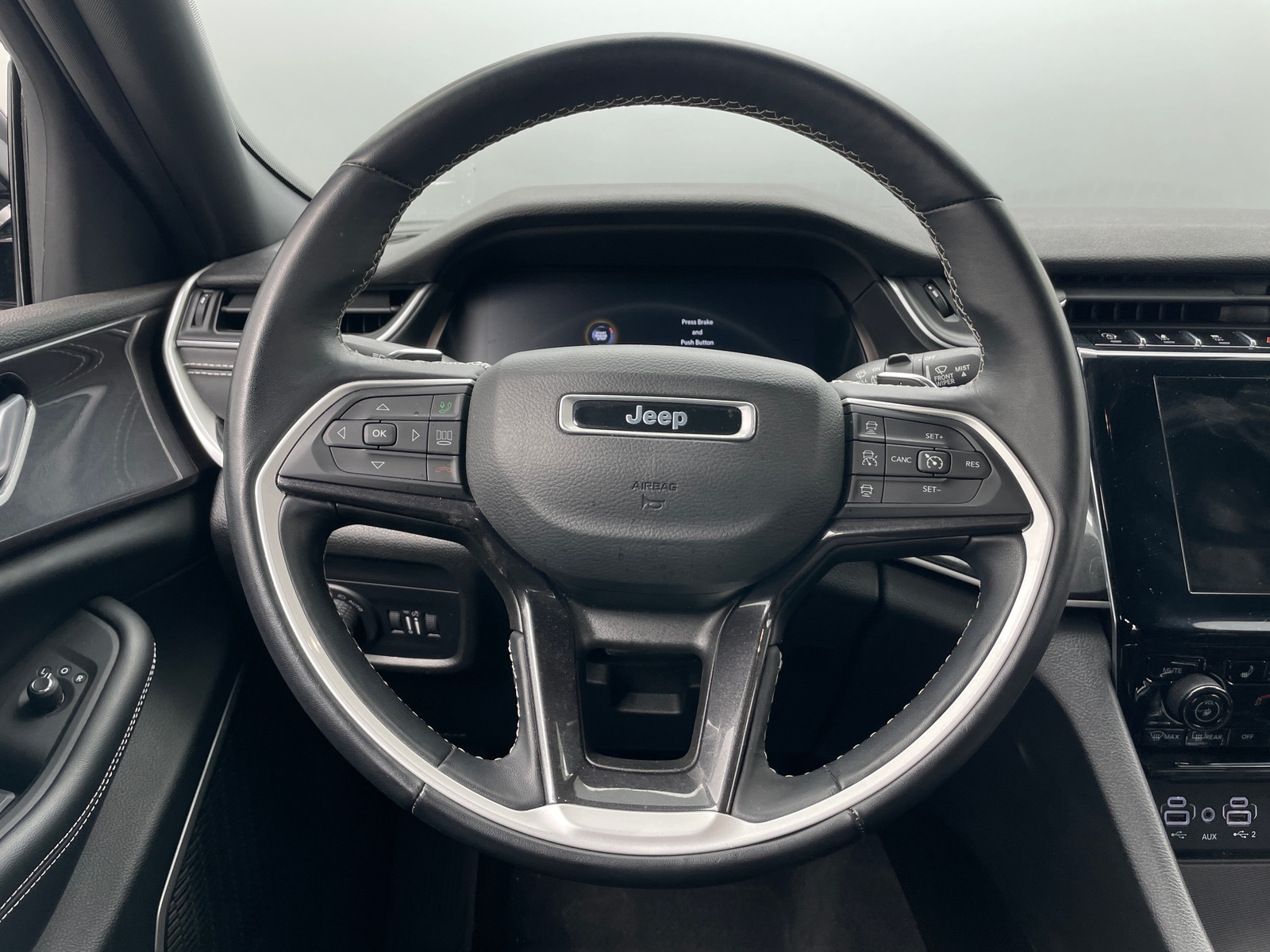 Thumbnail: 2022 Jeep Grand Cherokee L - 4