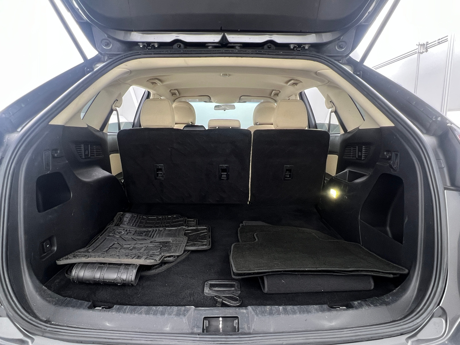 Thumbnail: 2016 Ford Edge - 7