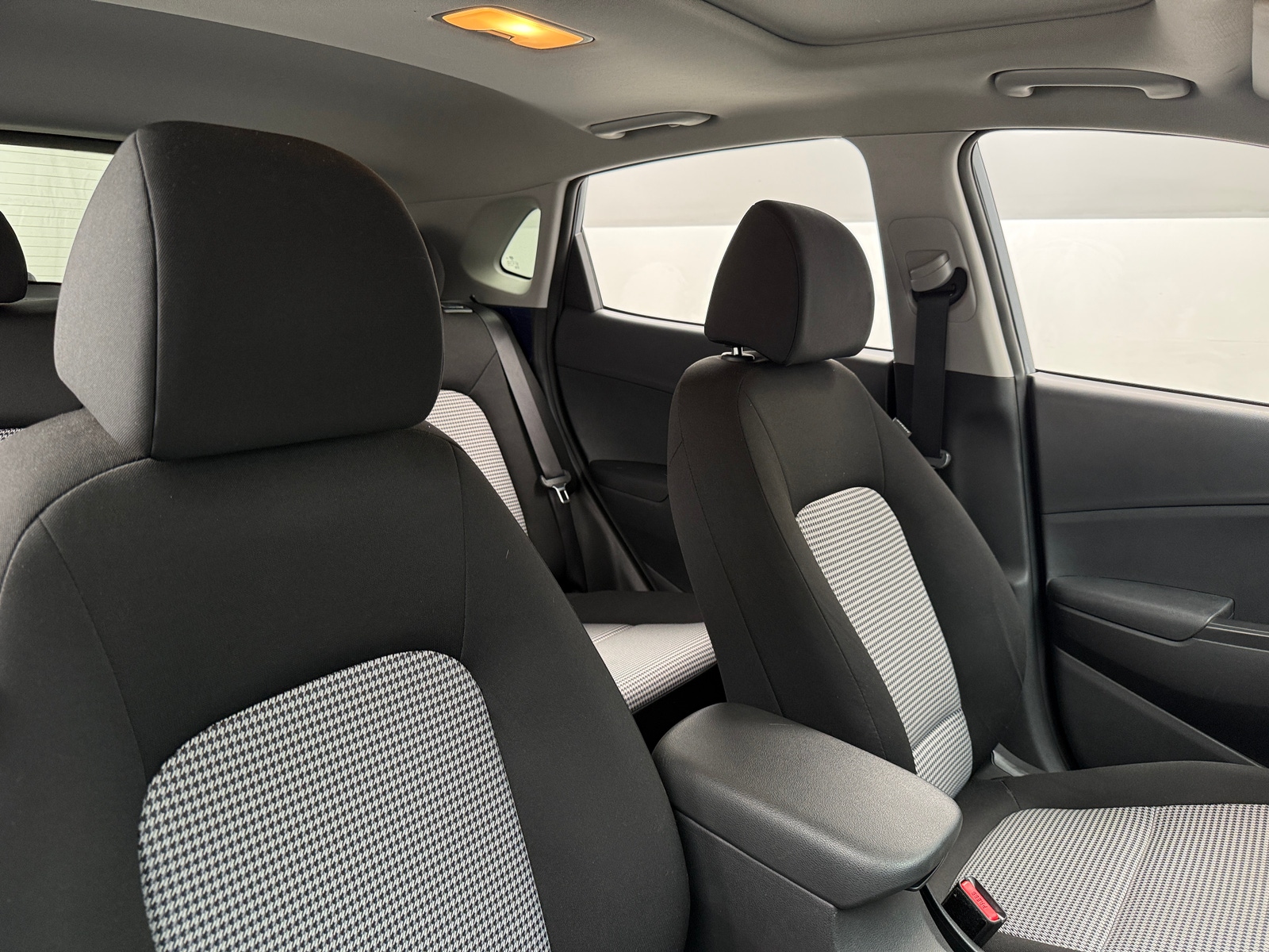 Thumbnail: 2021 Hyundai Kona - 2