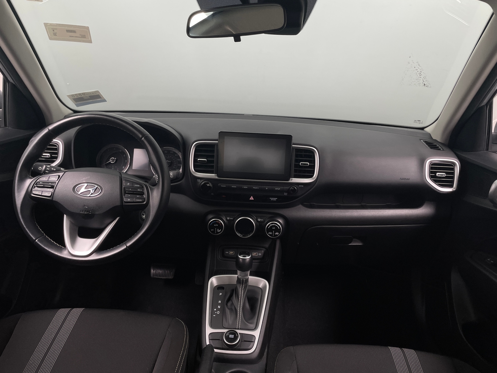 Thumbnail: 2022 Hyundai Venue - 3