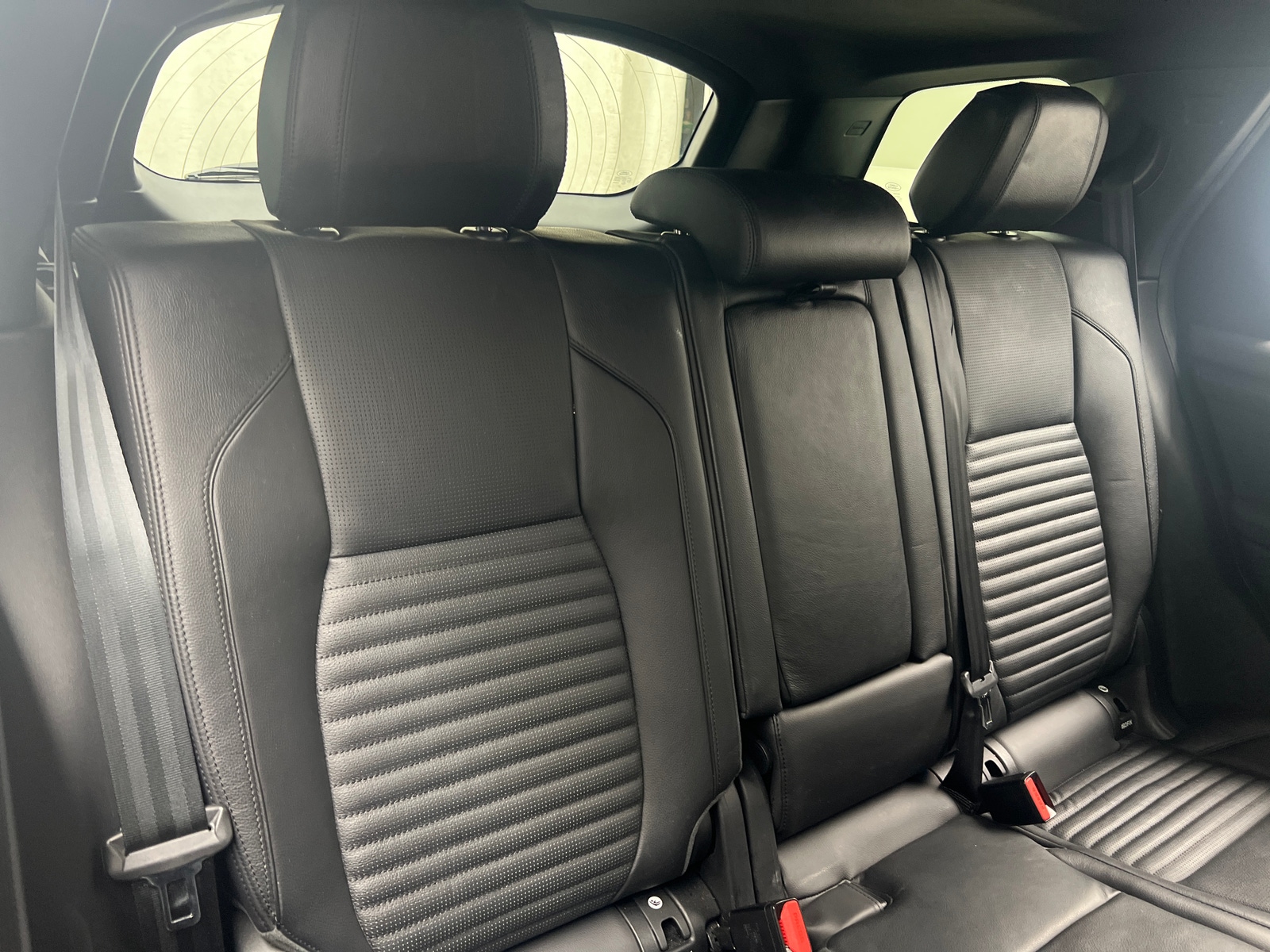 Thumbnail: 2020 Land Rover Discovery Sport - 5