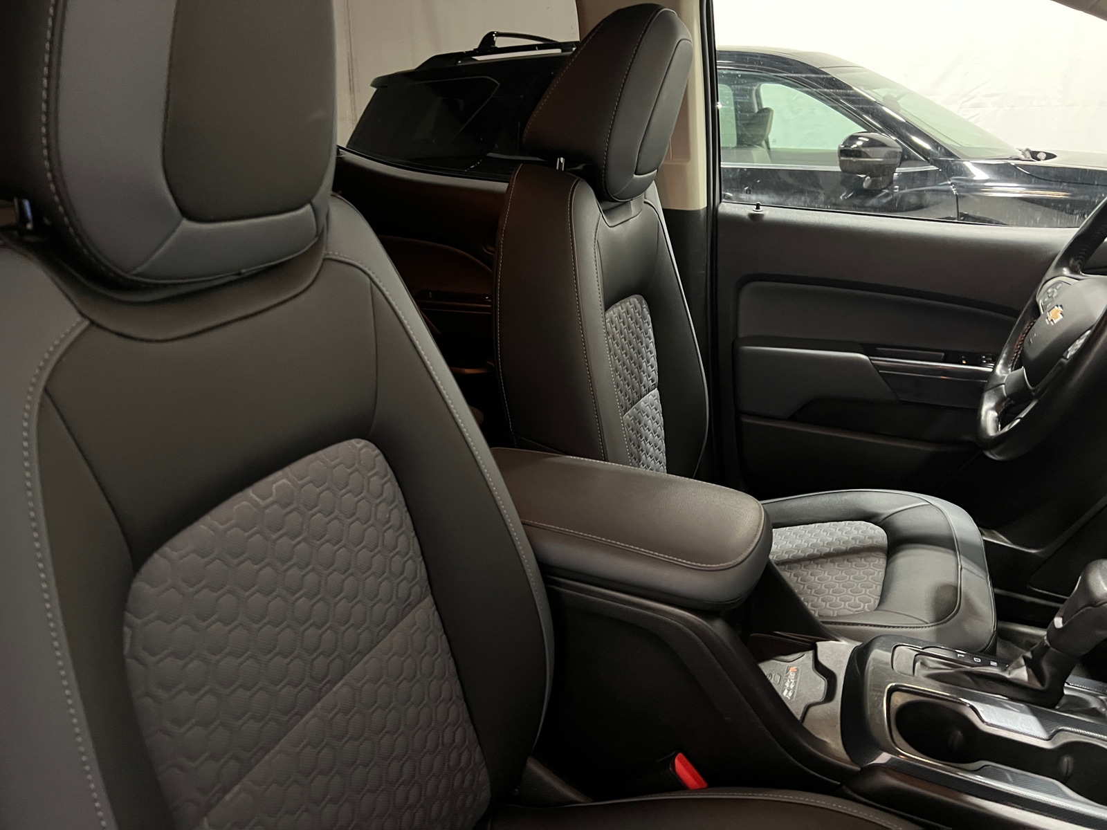 Thumbnail: 2021 Chevrolet Colorado - 2