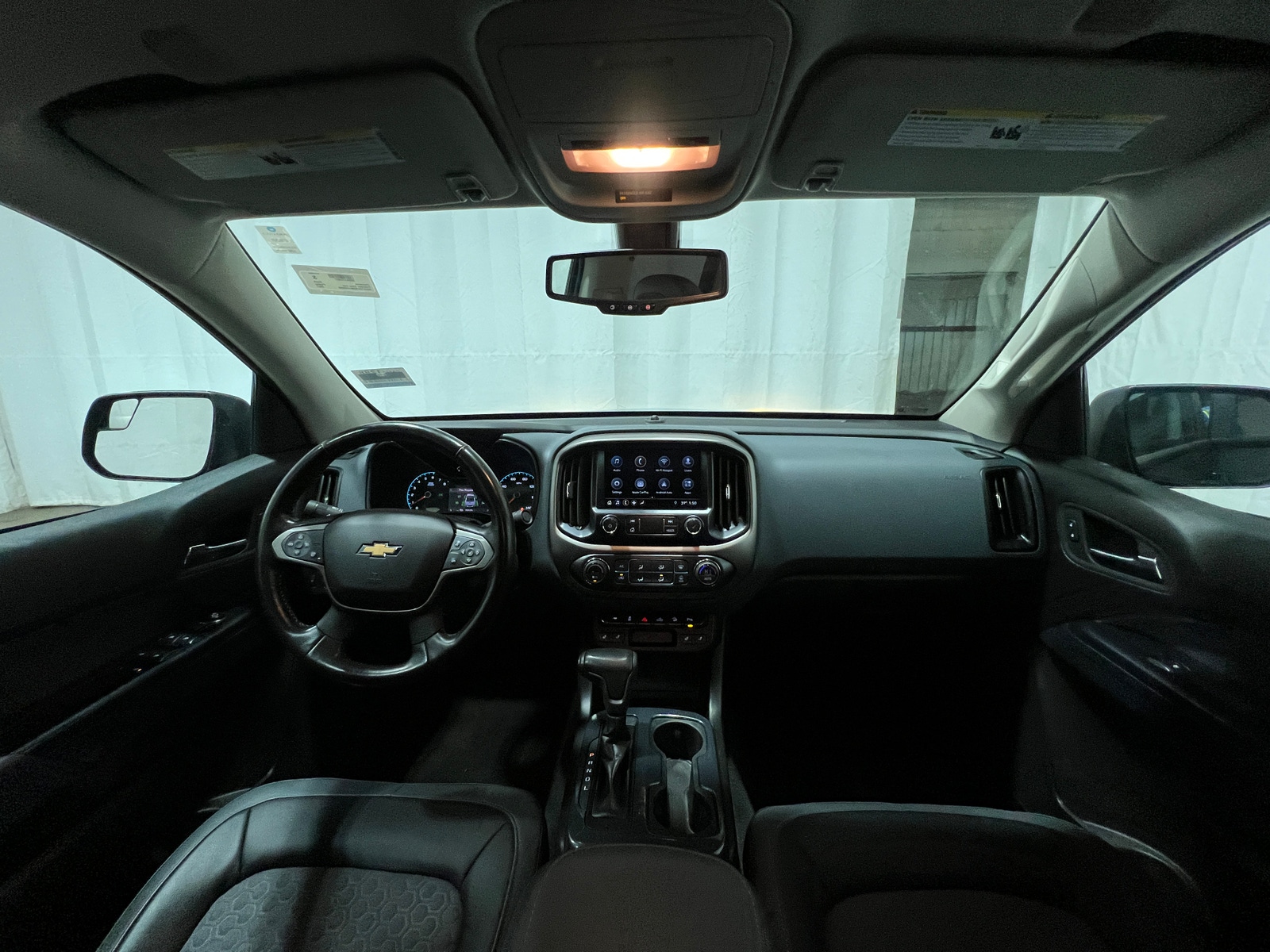 Thumbnail: 2021 Chevrolet Colorado - 3