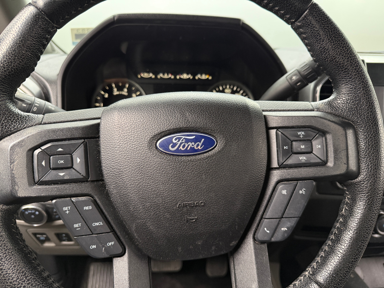 Thumbnail: 2016 Ford Econoline - 5