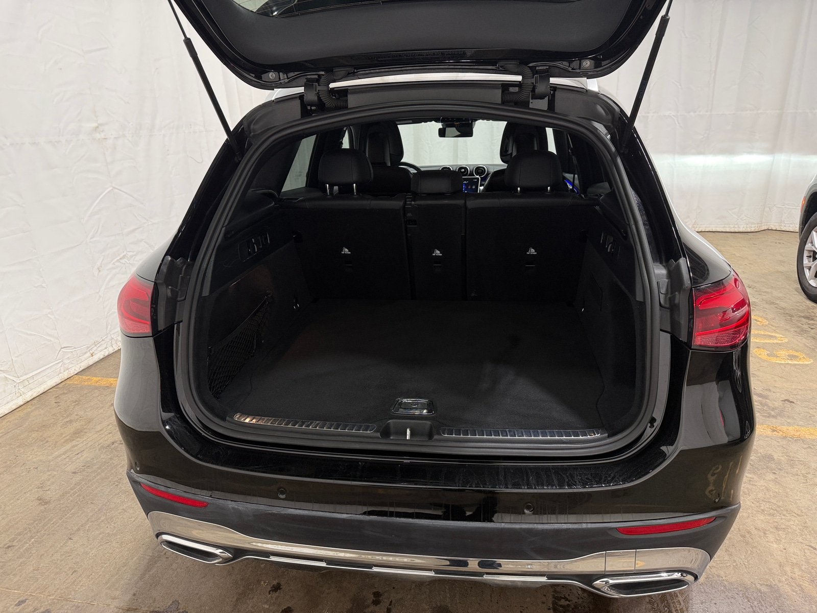 Thumbnail: 2024 Mercedes-Benz GLC - 6