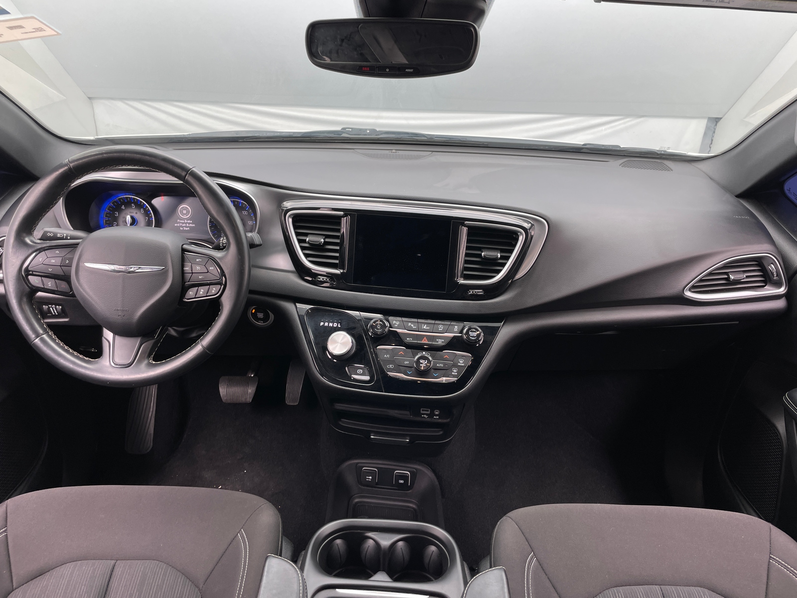 Thumbnail: 2019 Chrysler Pacifica - 3