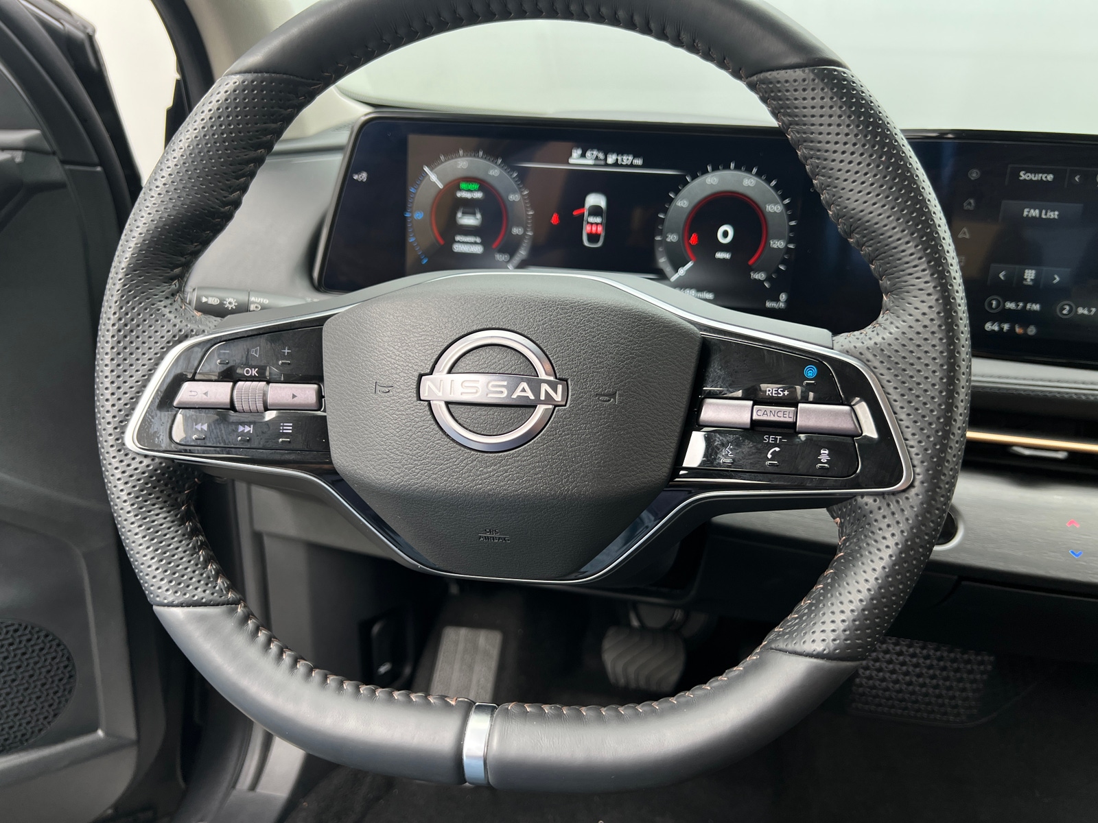 Thumbnail: 2024 Nissan Ariya - 4