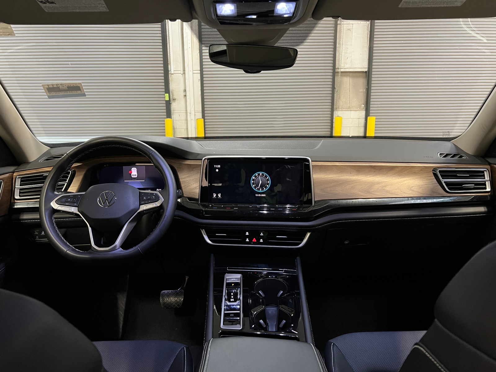 Thumbnail: 2025 Volkswagen Atlas - 2