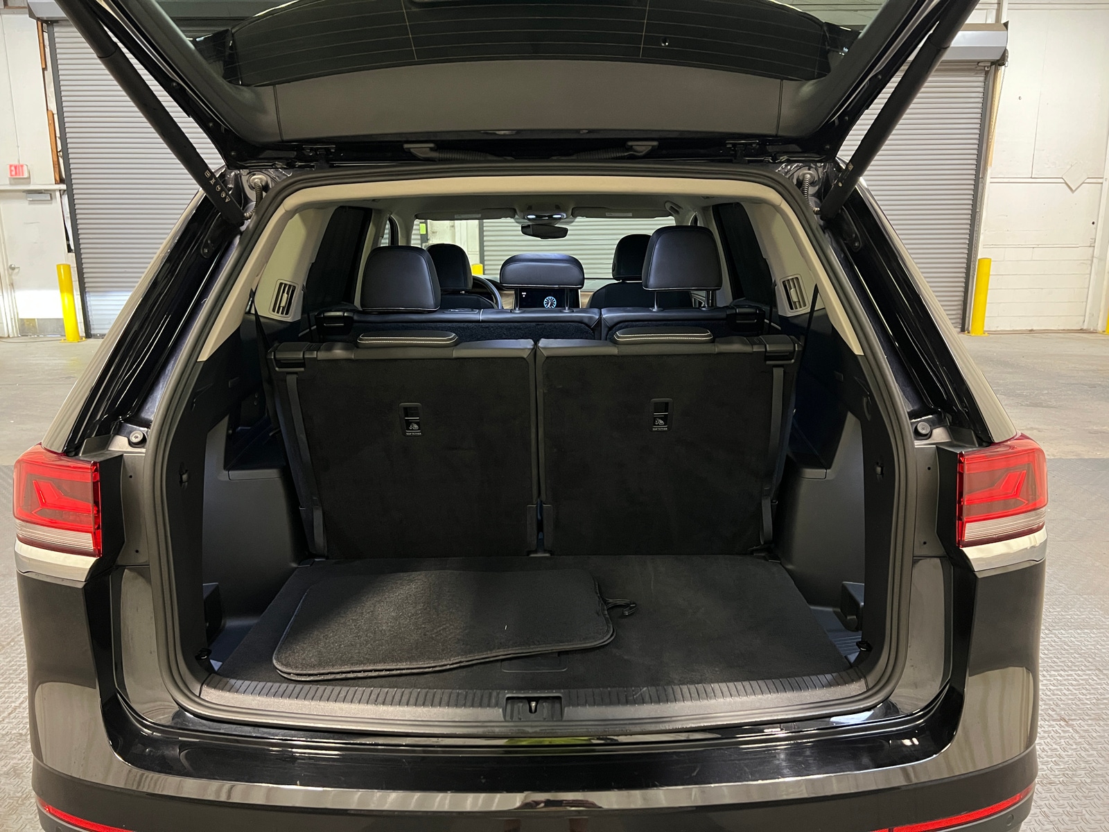 Thumbnail: 2025 Volkswagen Atlas - 6