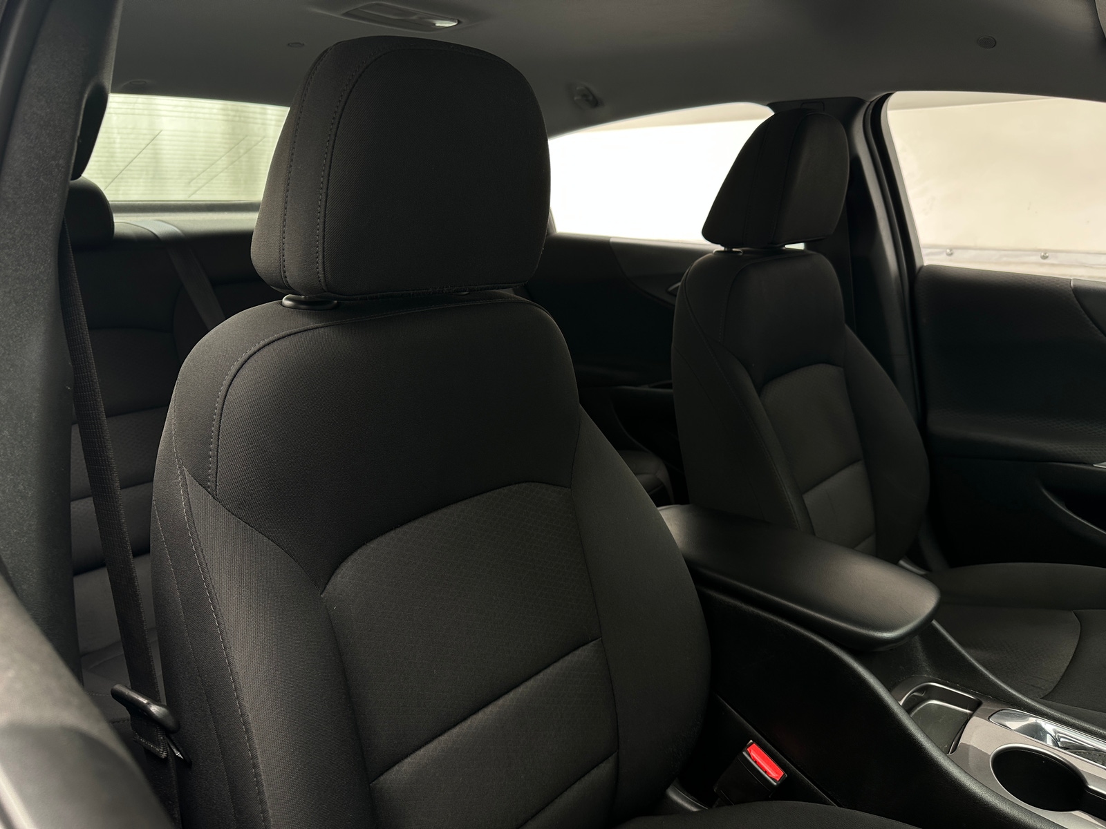 Thumbnail: 2018 Chevrolet Malibu - 2