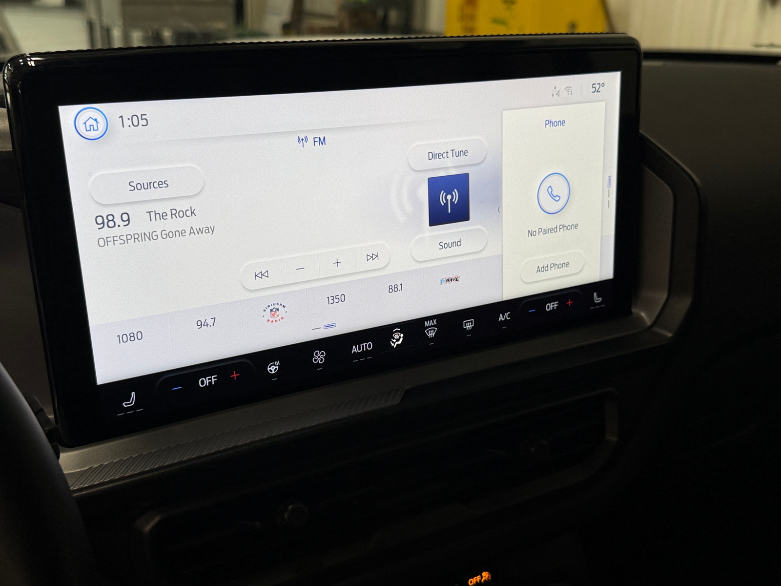 Thumbnail: 2025 Ford Bronco Sport - 4