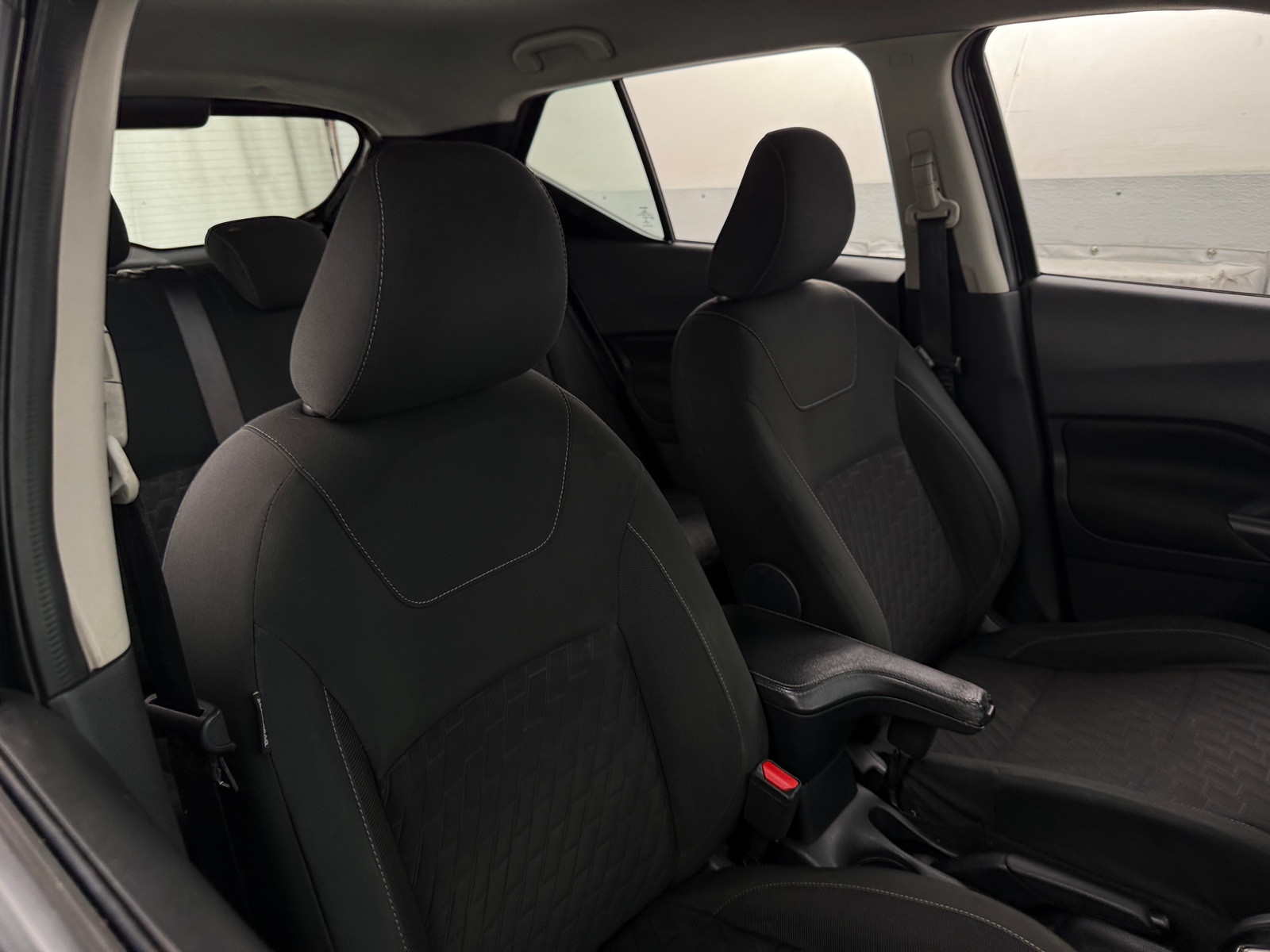 Thumbnail: 2021 Nissan Kicks - 2