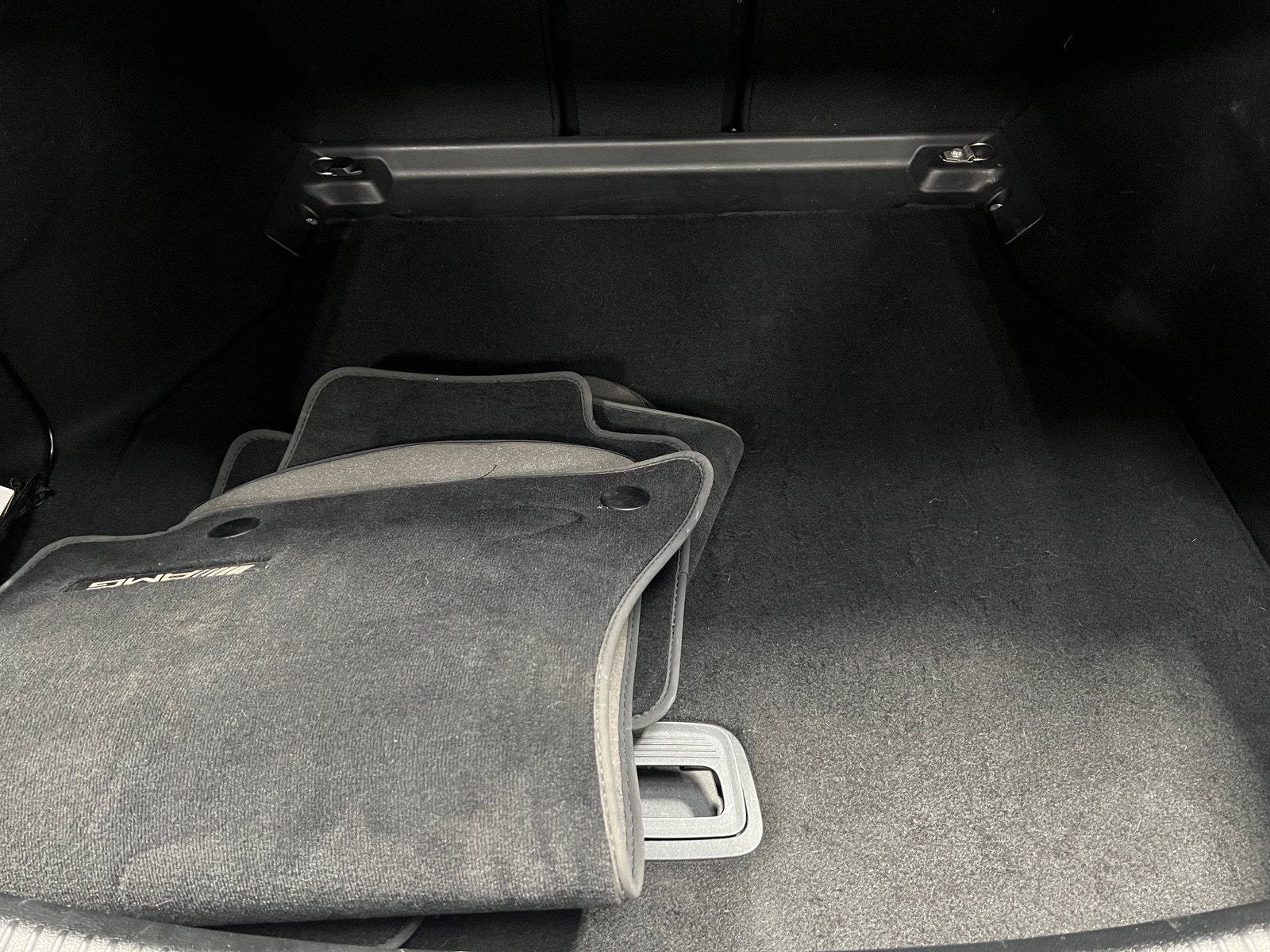 Thumbnail: 2023 Mercedes-Benz C-Class - 6