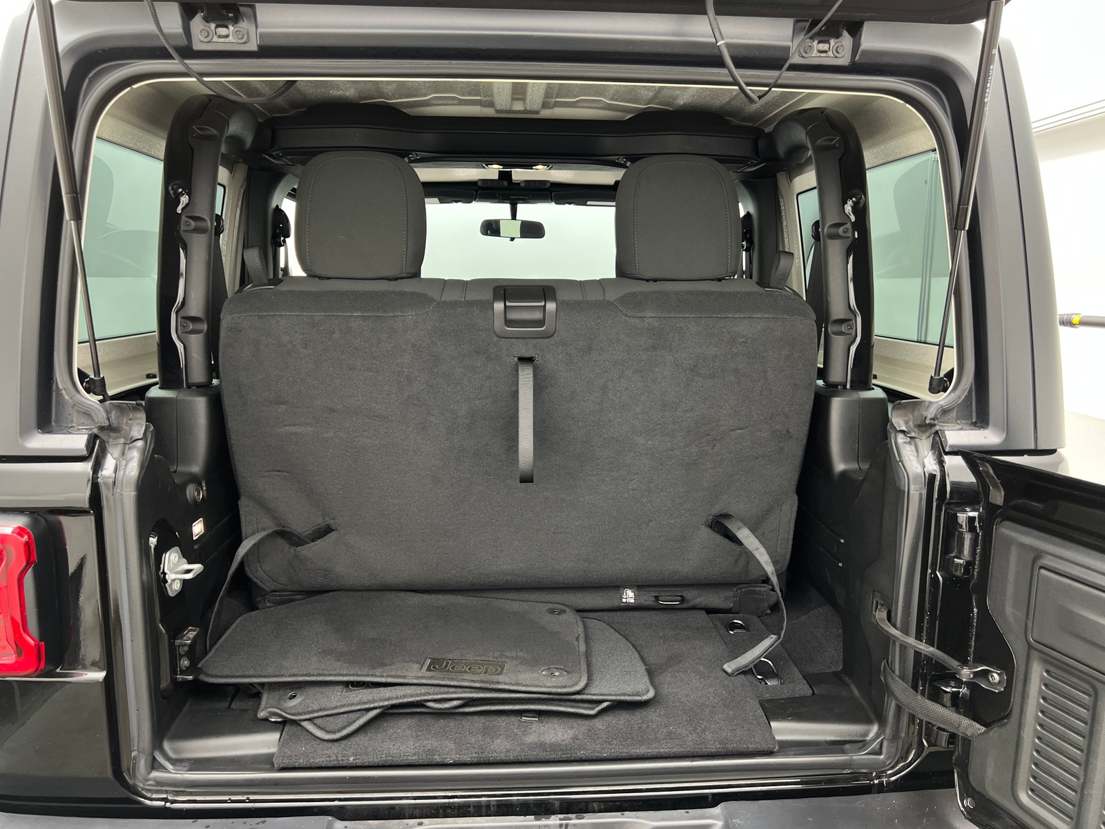 Thumbnail: 2021 Jeep Wrangler - 7