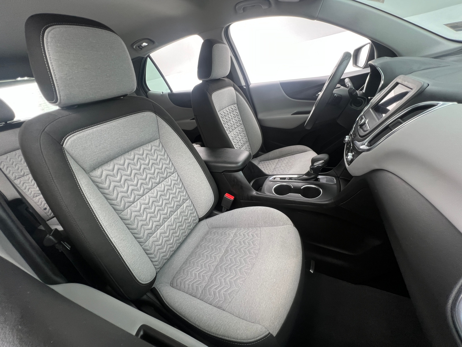 Thumbnail: 2022 Chevrolet Equinox - 2