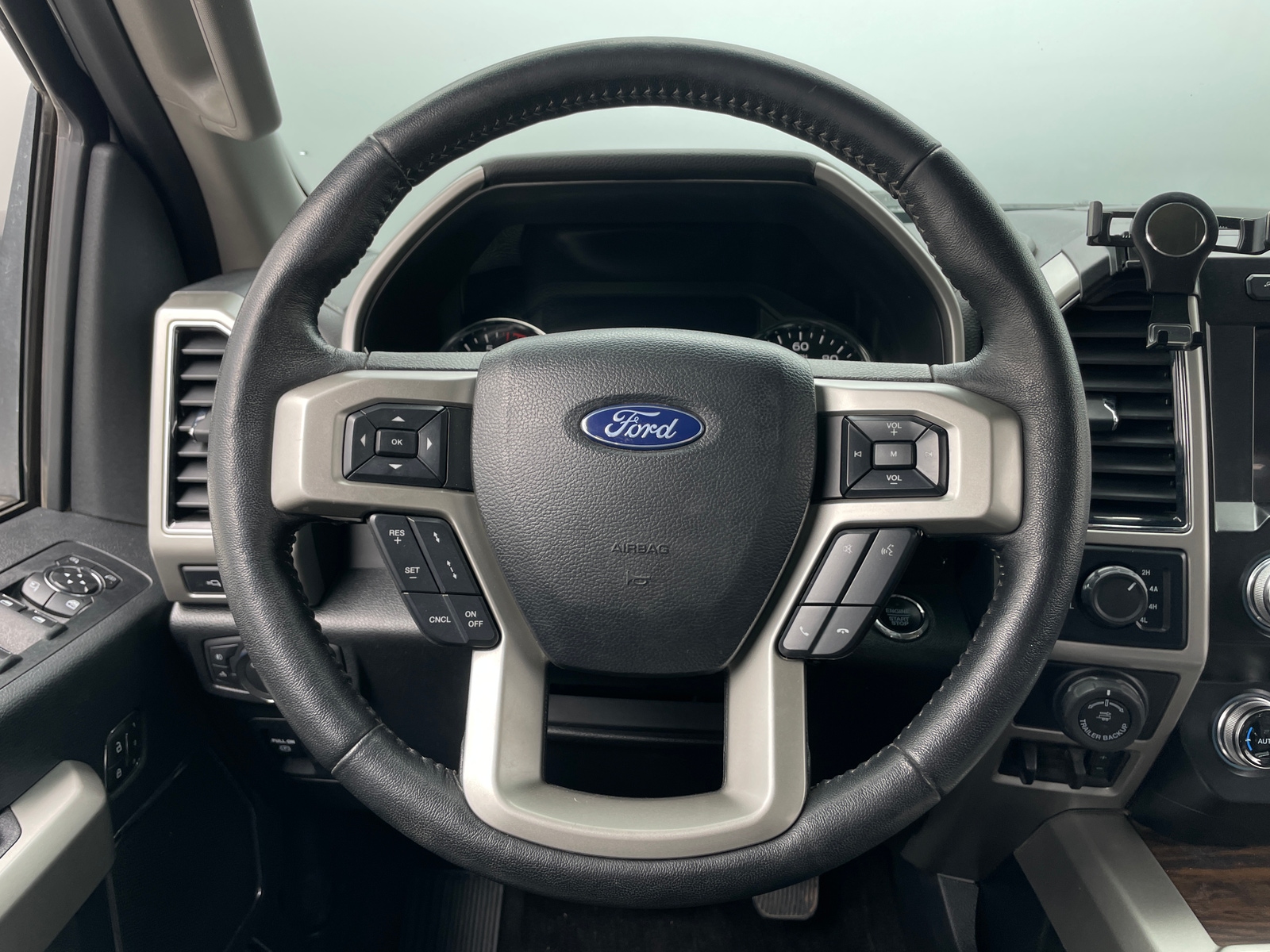 Thumbnail: 2020 Ford Econoline - 4