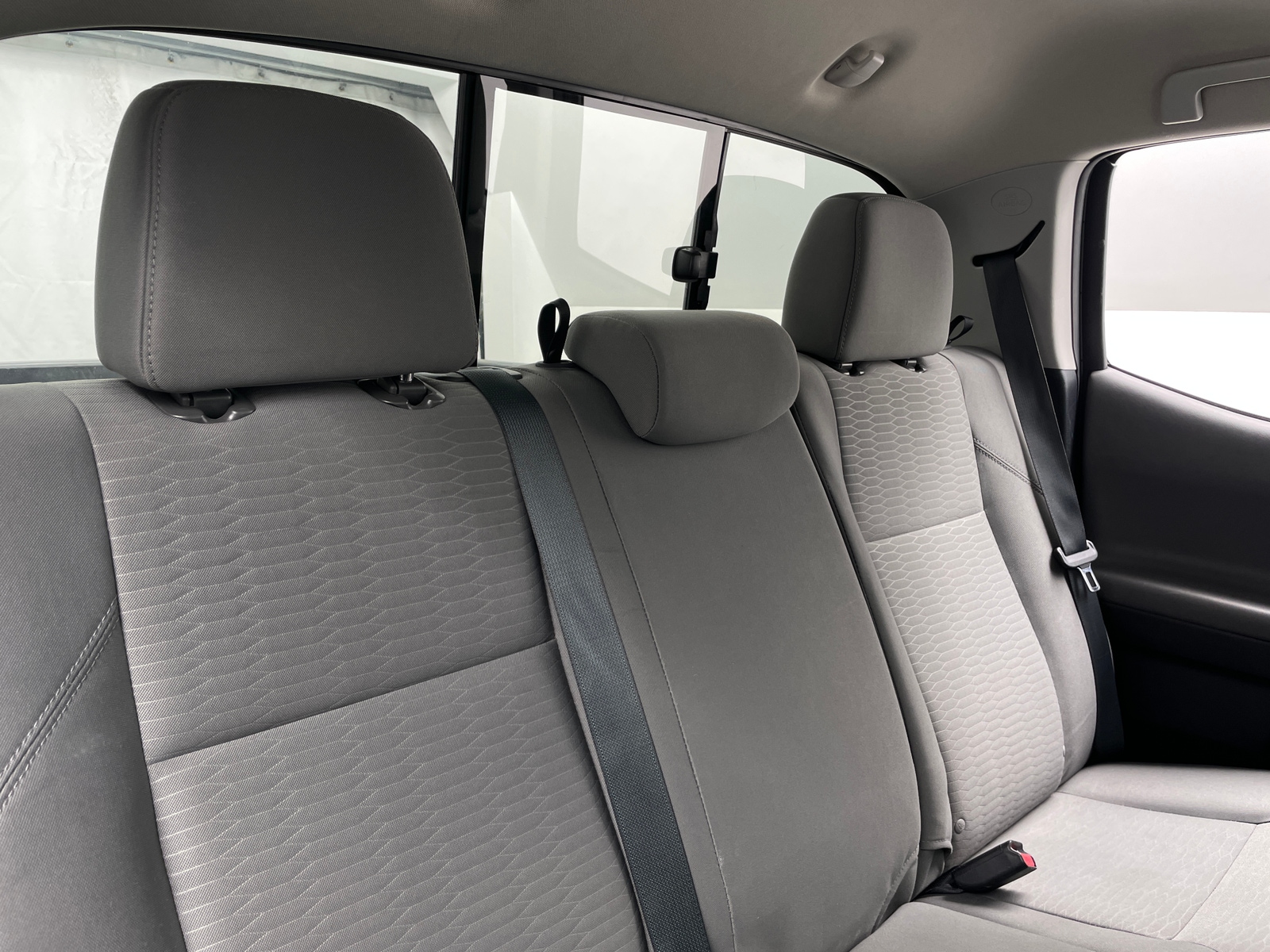 Thumbnail: 2016 Toyota Tacoma - 6