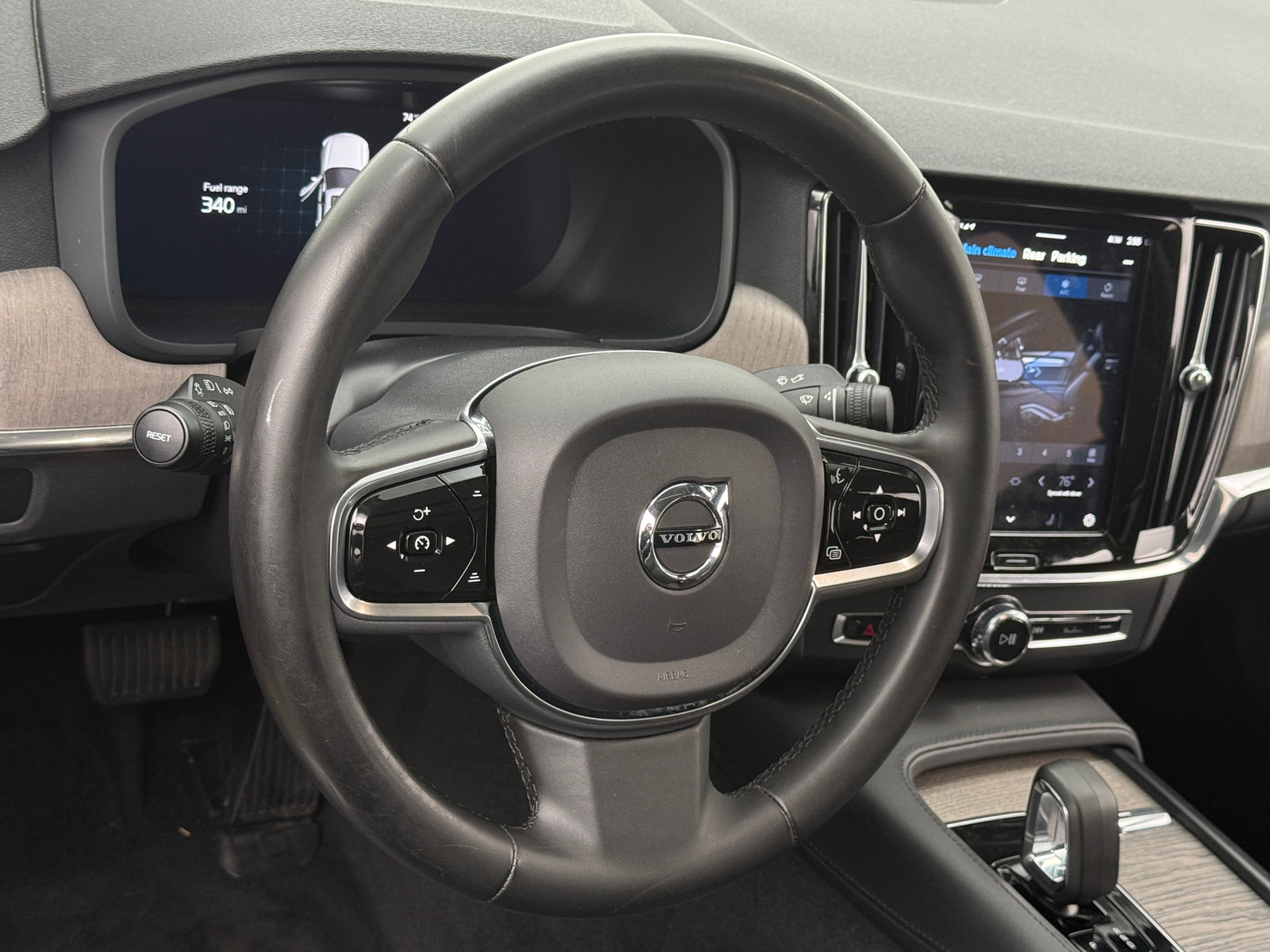 Thumbnail: 2024 Volvo S90 - 4