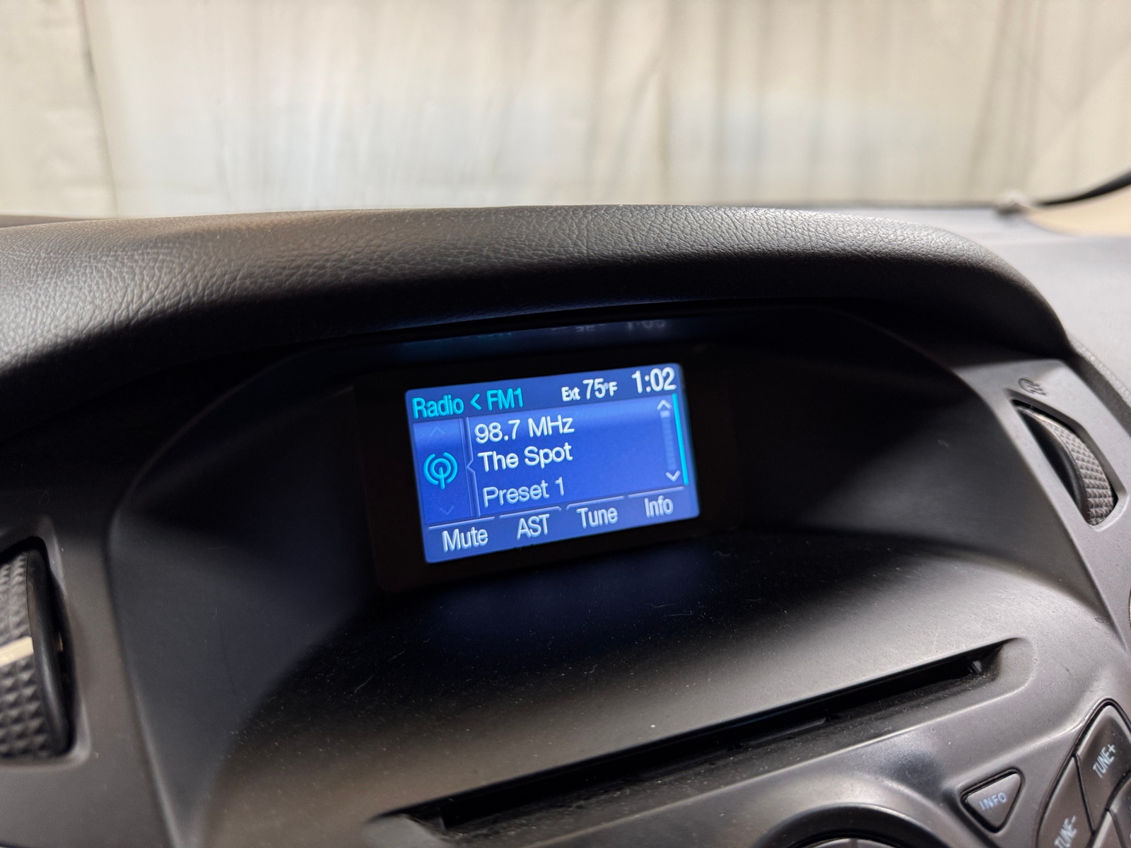 Thumbnail: 2014 Ford Focus - 4