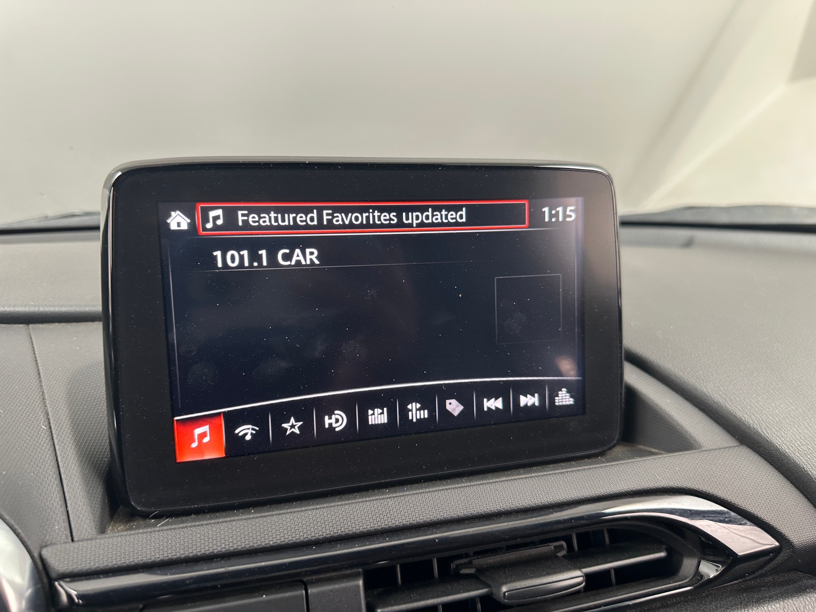 Thumbnail: 2021 Mazda MX-5 Miata - 3