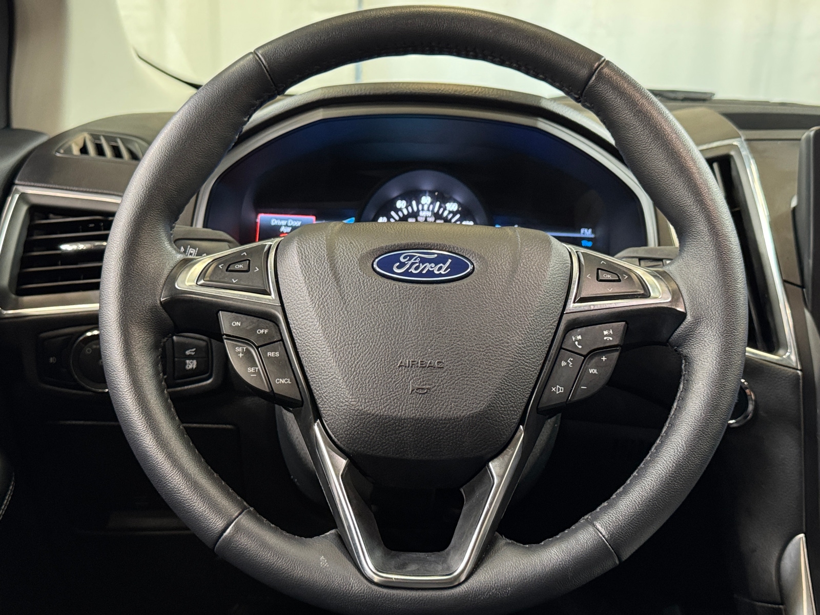 Thumbnail: 2024 Ford Edge - 4