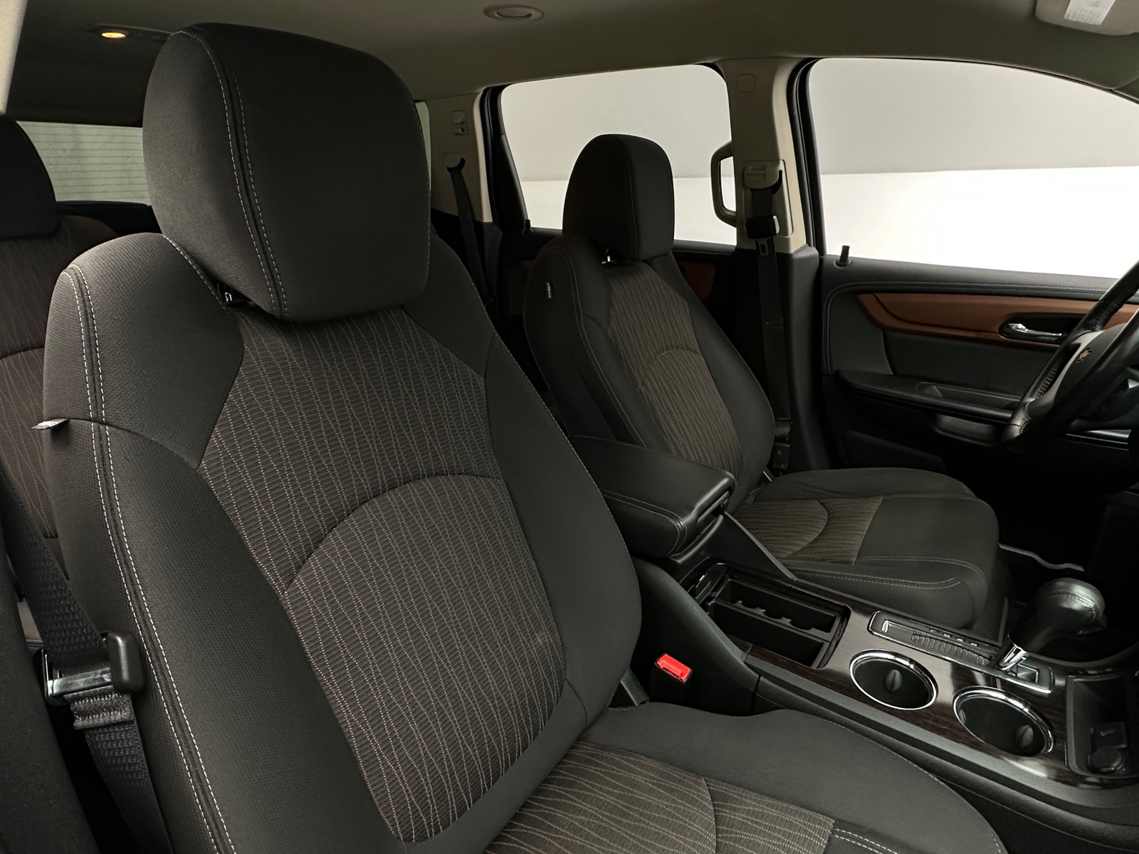 Thumbnail: 2017 Chevrolet Traverse - 2