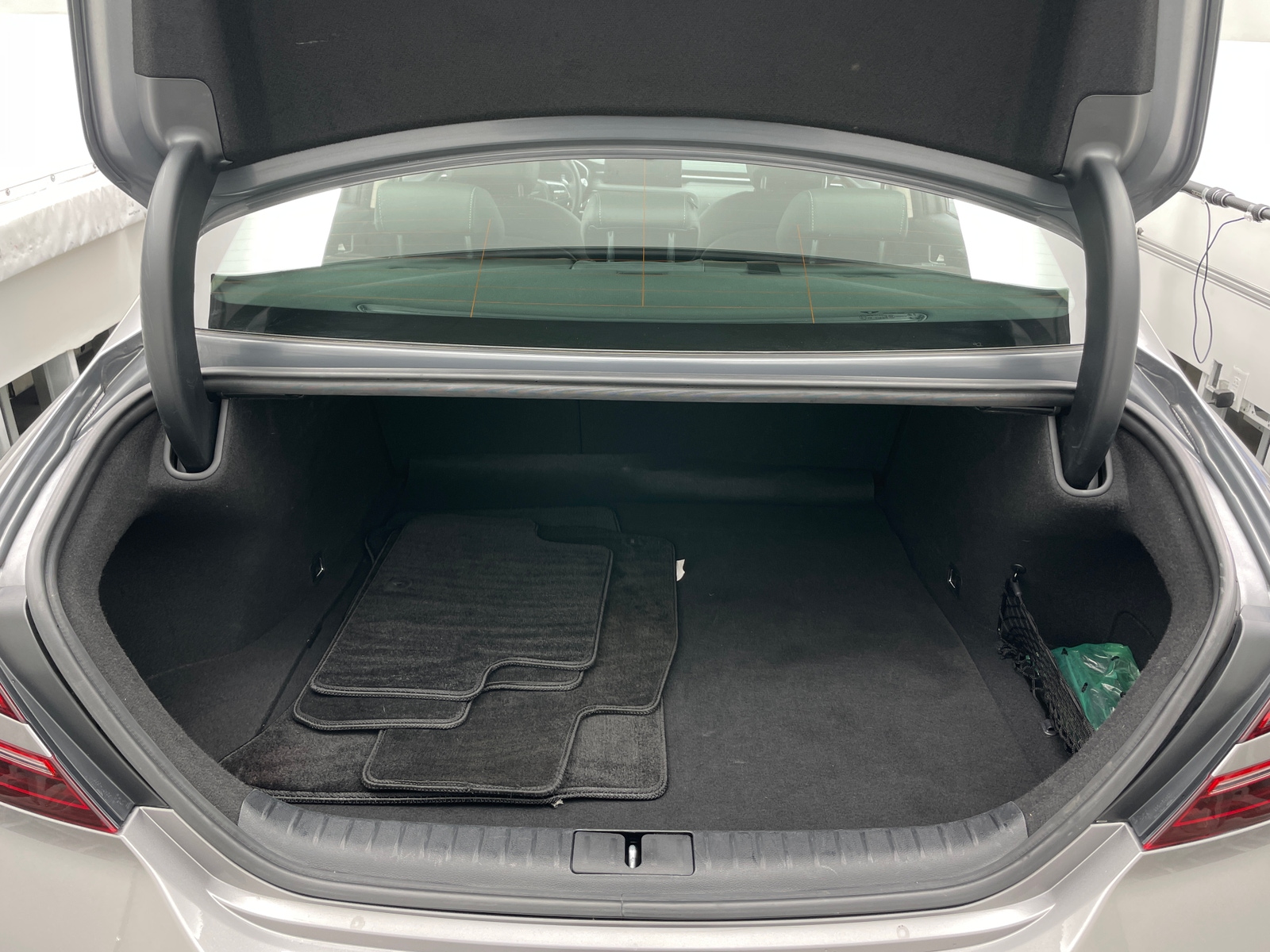 Thumbnail: 2025 Genesis G70 - 6