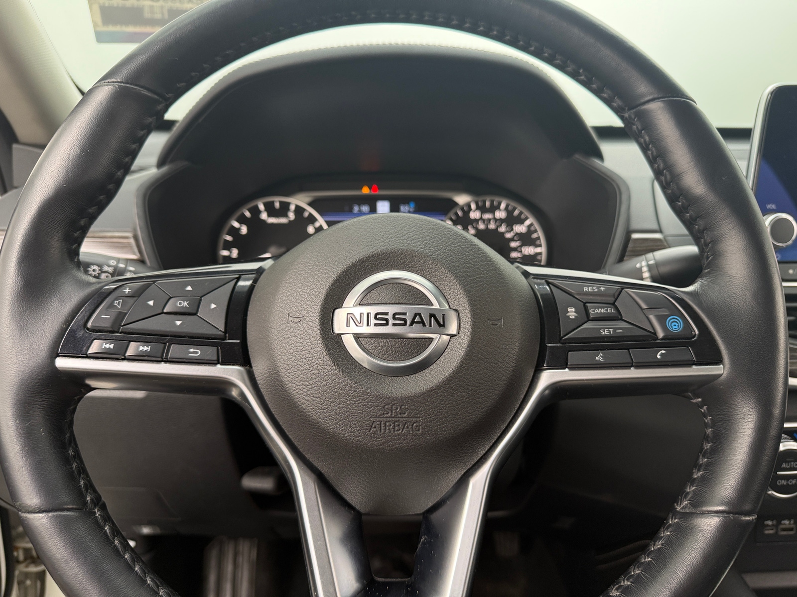 Thumbnail: 2019 Nissan Altima - 4