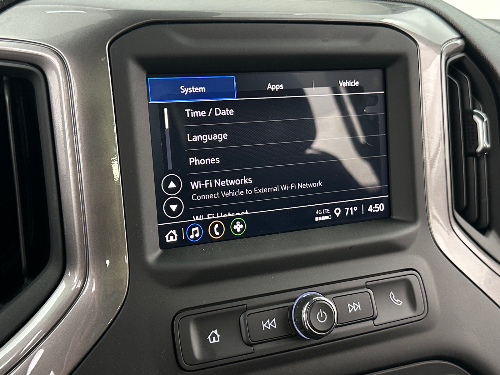 Thumbnail: 2025 Chevrolet Silverado 1500 - 4