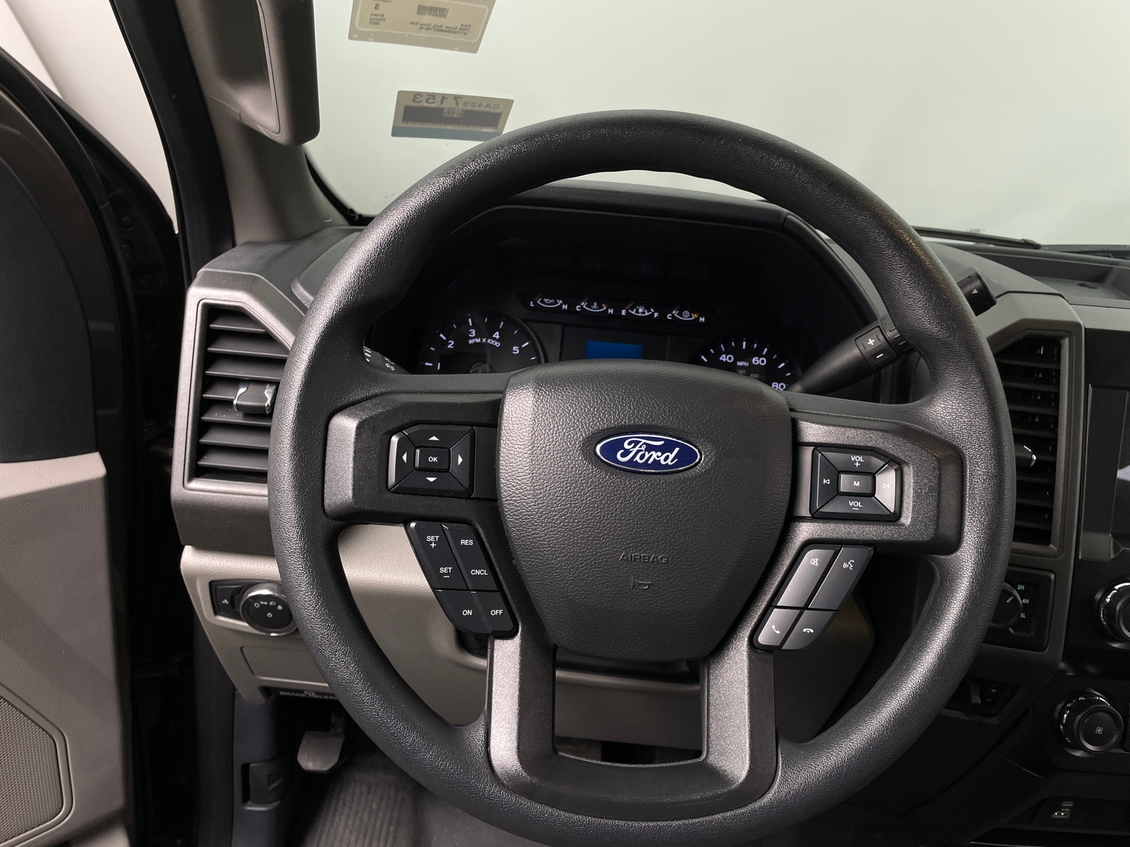 Thumbnail: 2022 Ford Econoline - 4