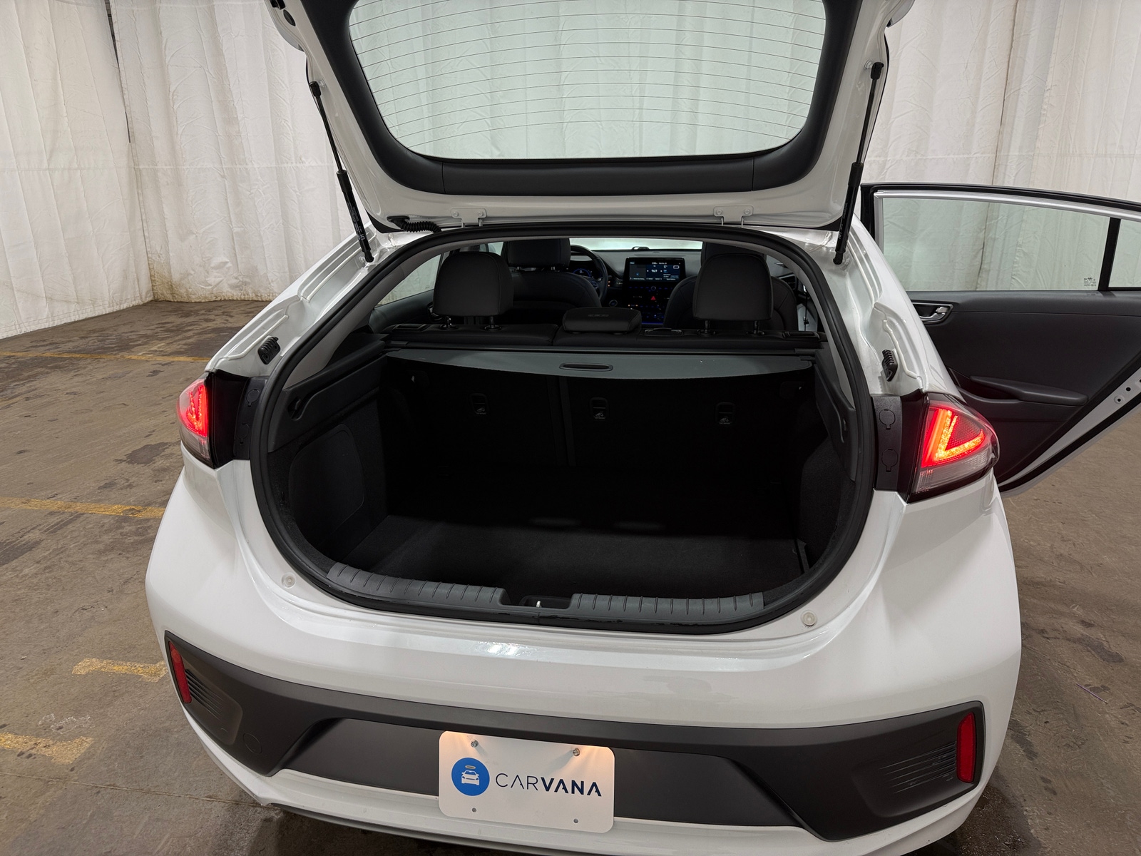 Thumbnail: 2020 Hyundai Ioniq - 6