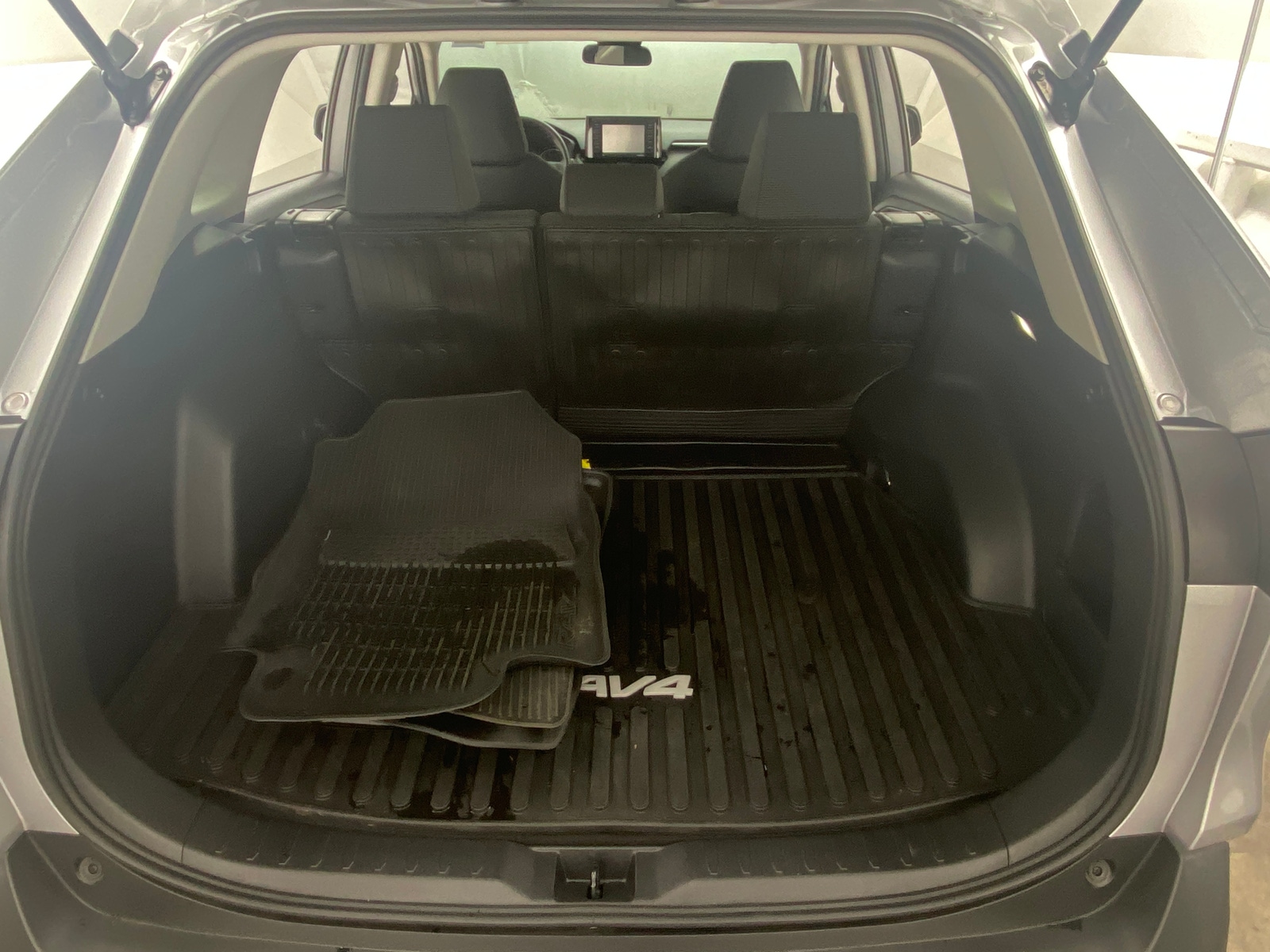 Thumbnail: 2022 Toyota RAV4 - 7