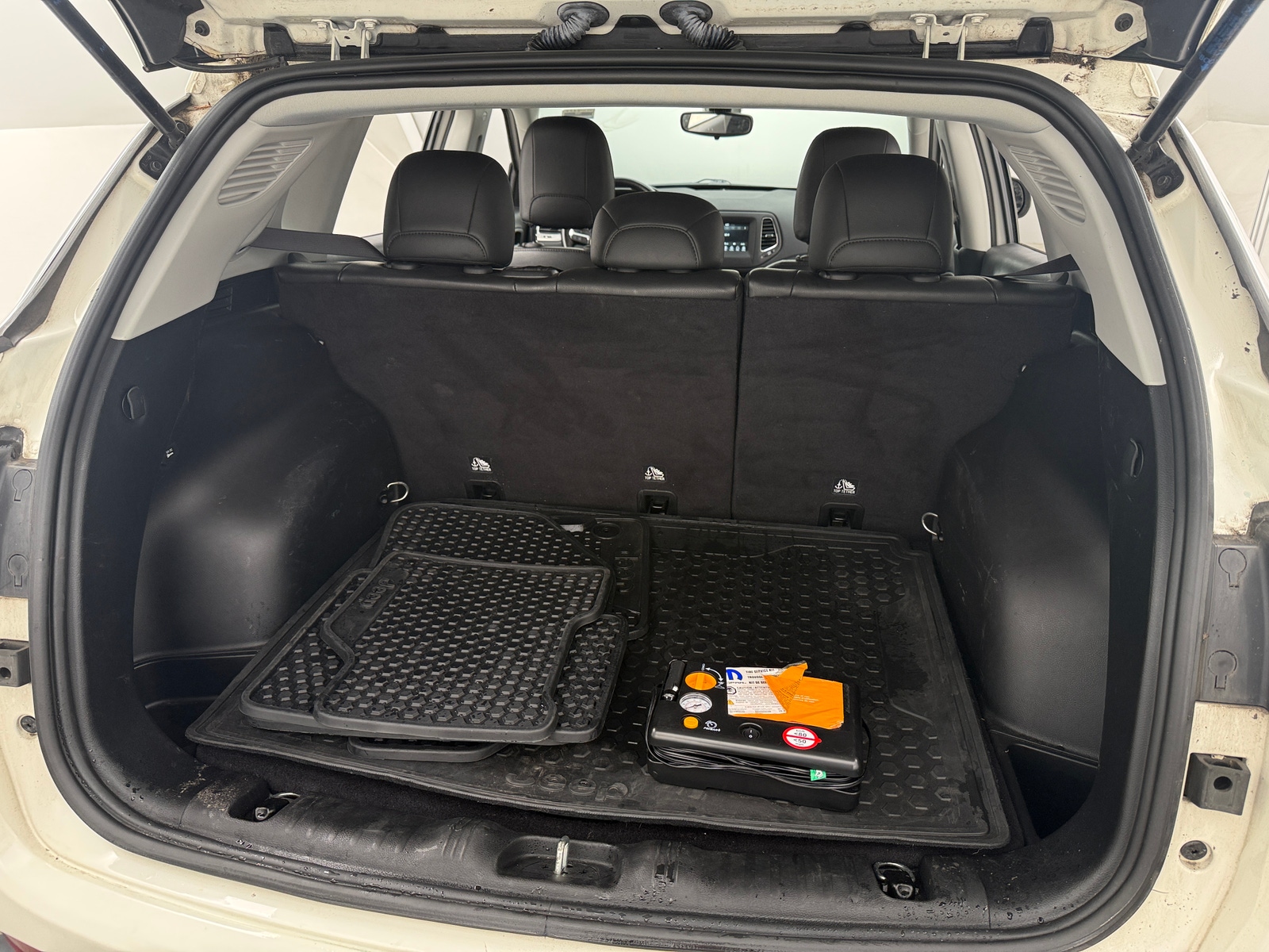 Thumbnail: 2020 Jeep Compass - 7