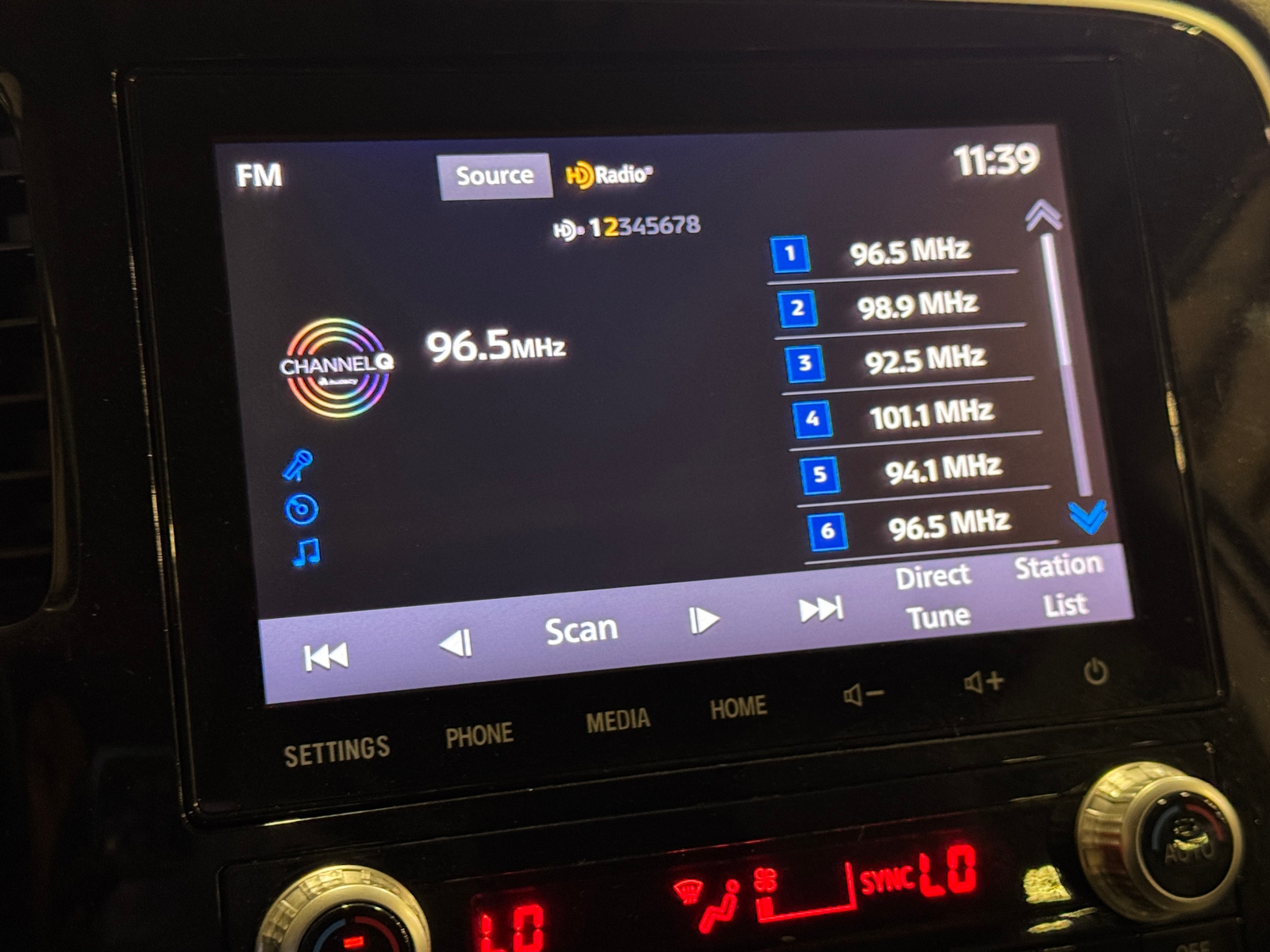 Thumbnail: 2020 Mitsubishi Outlander - 4