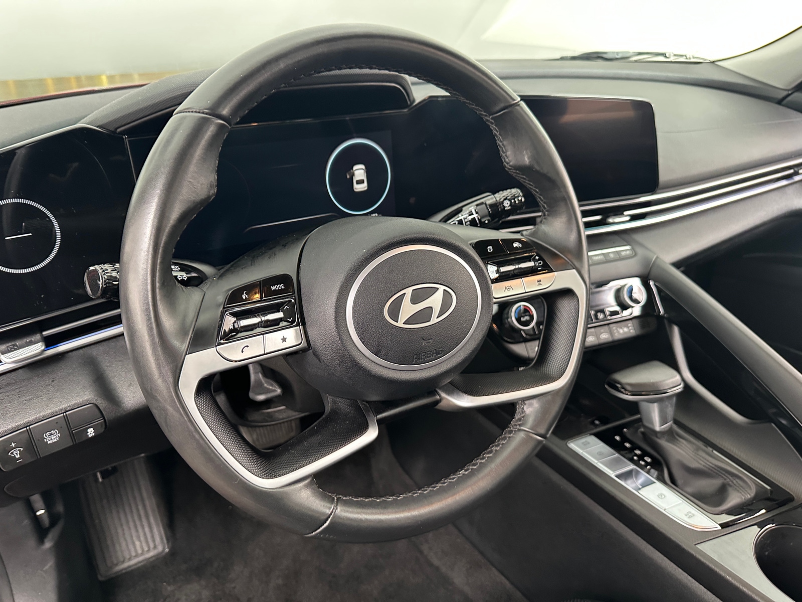 Thumbnail: 2025 Hyundai Elantra - 4