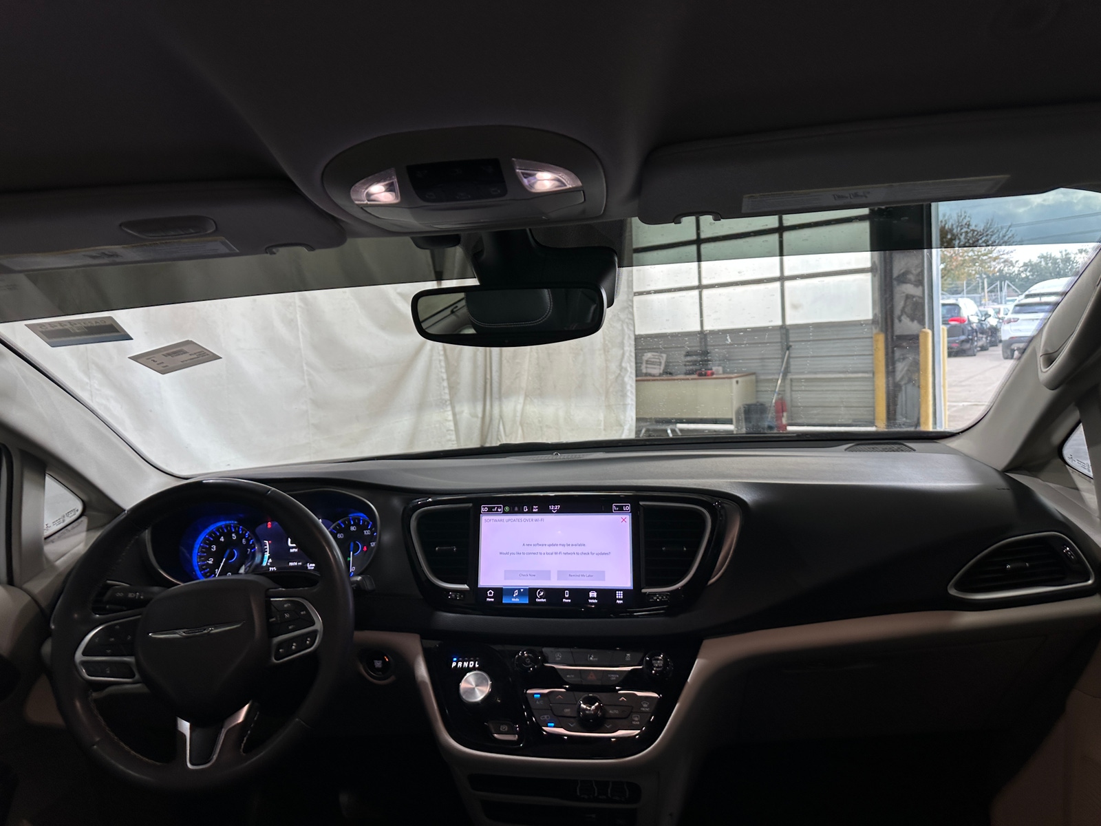 Thumbnail: 2022 Chrysler Pacifica - 2