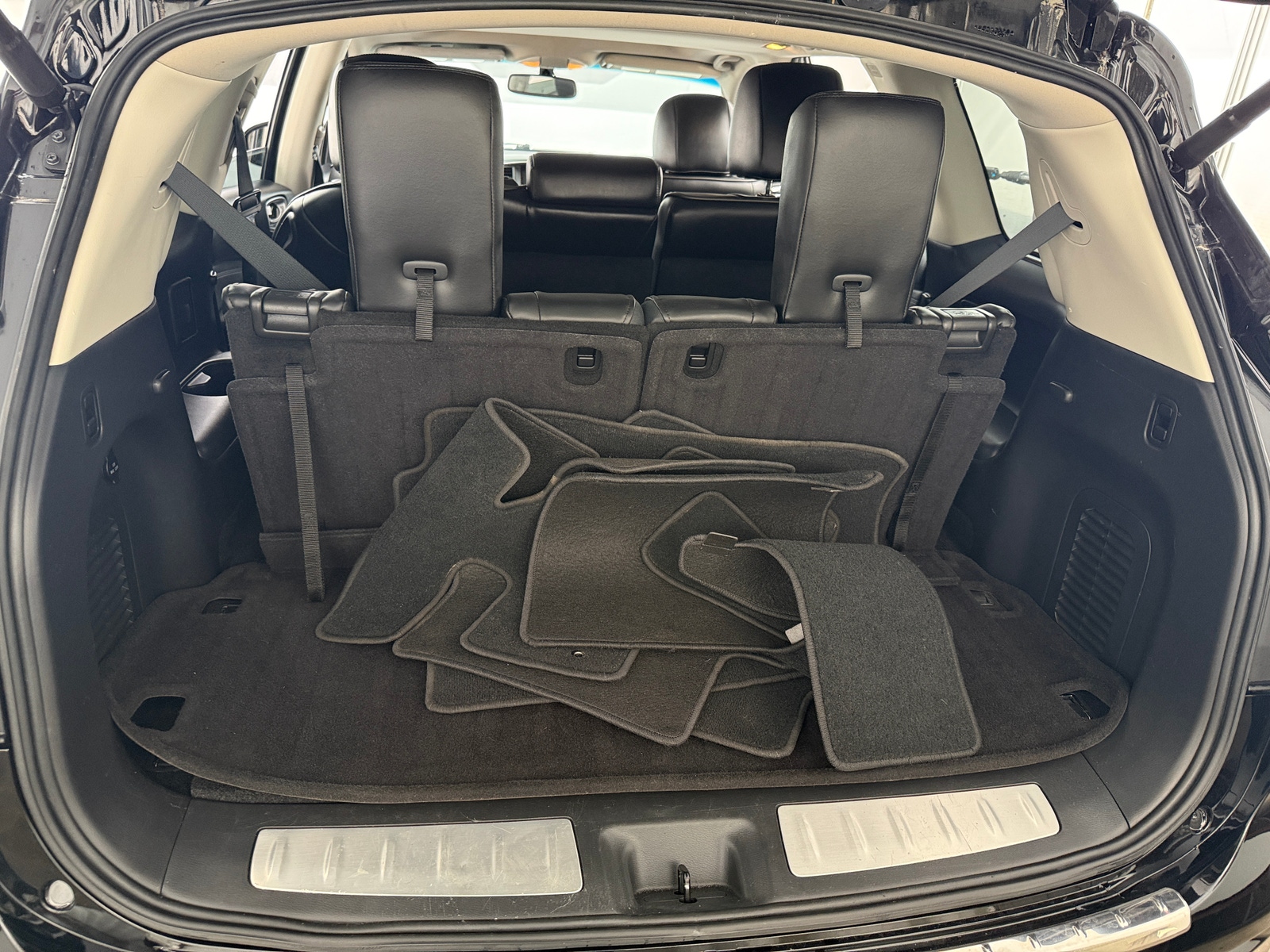 Thumbnail: 2015 INFINITI QX60 - 6