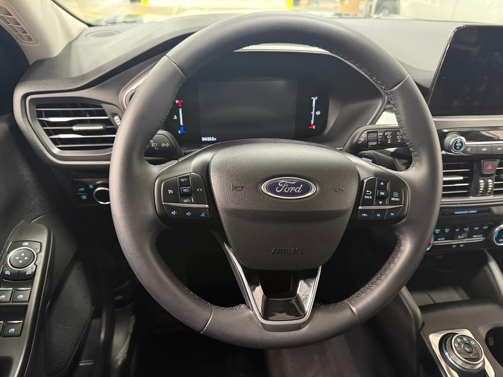 Thumbnail: 2023 Ford Escape - 5