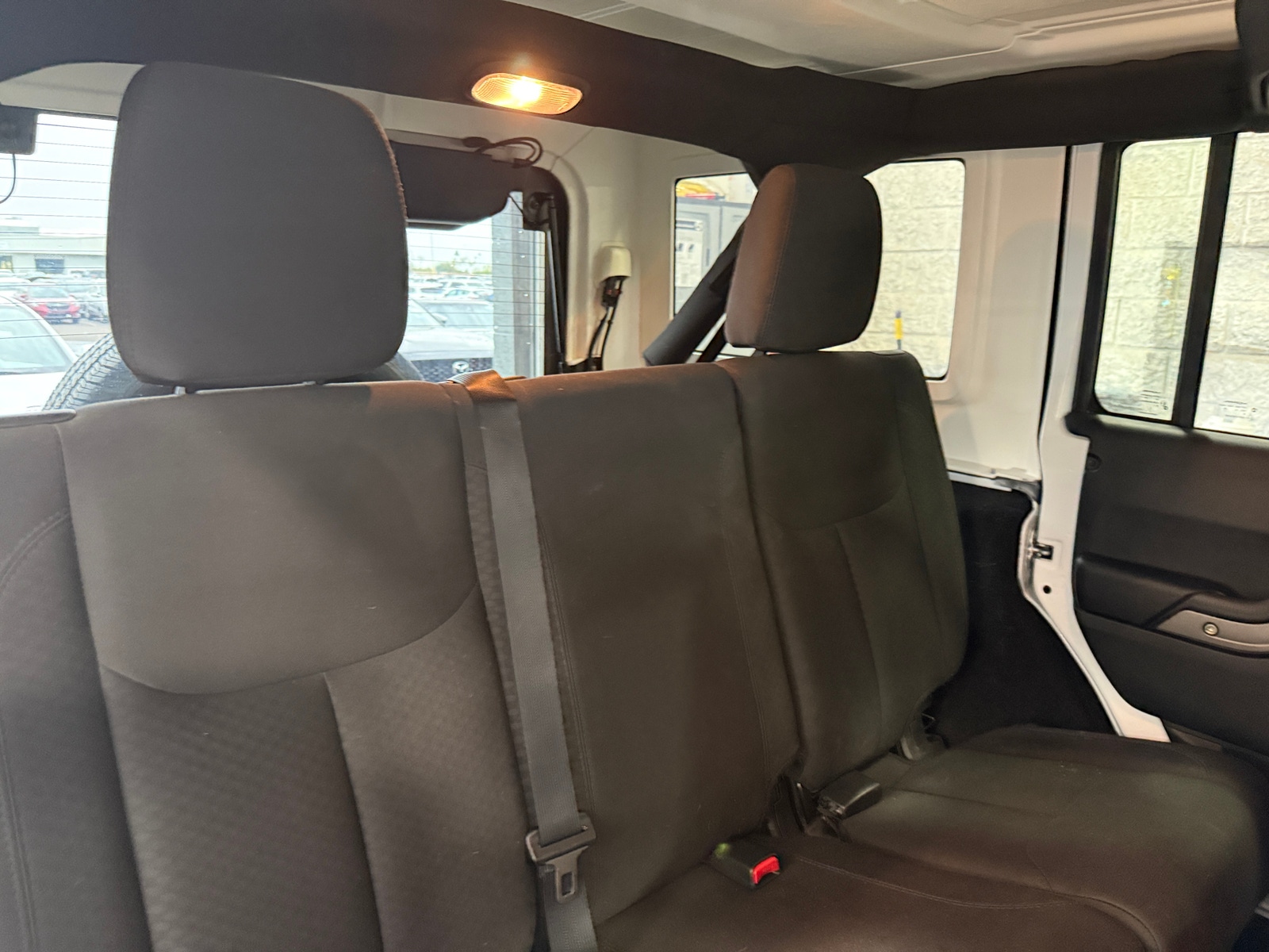 Thumbnail: 2018 Jeep Wrangler - 6