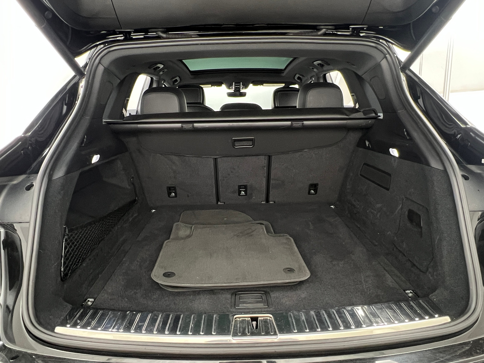 Thumbnail: 2023 Porsche Cayenne - 6