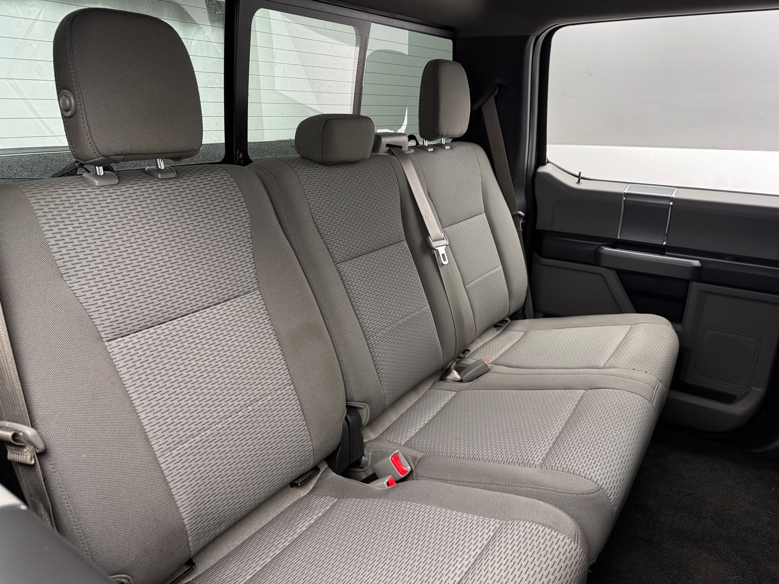 Thumbnail: 2017 Ford Econoline - 6